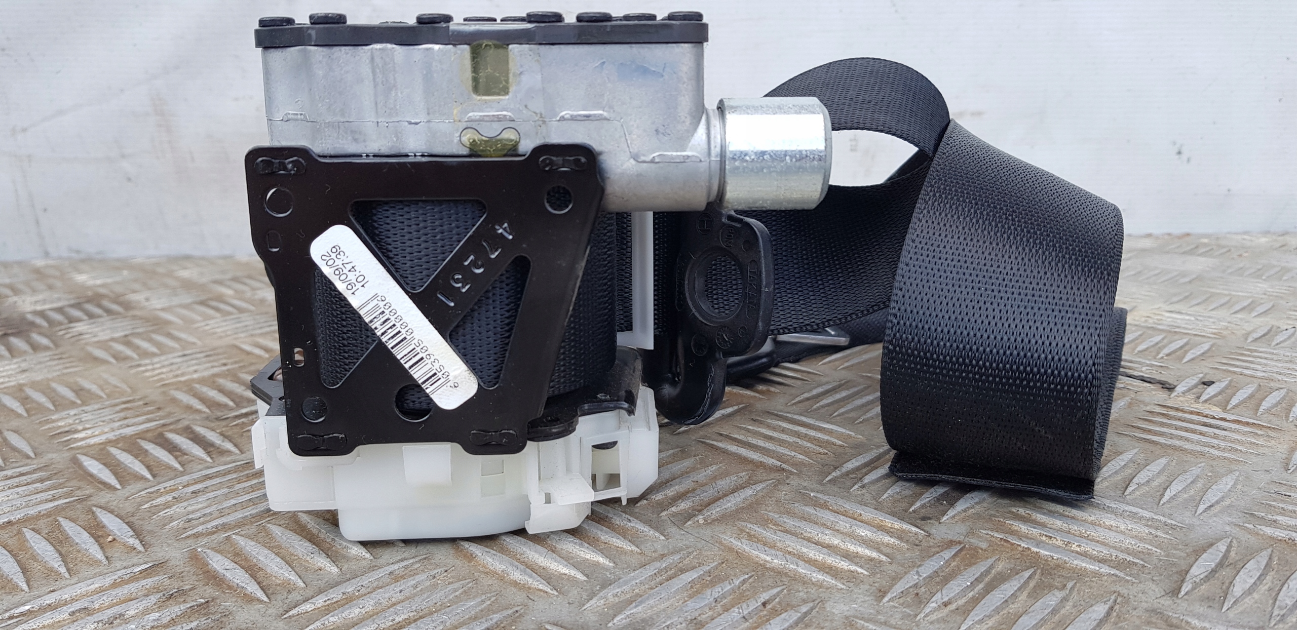 MERCEDES W203 tension belt safety left right front
