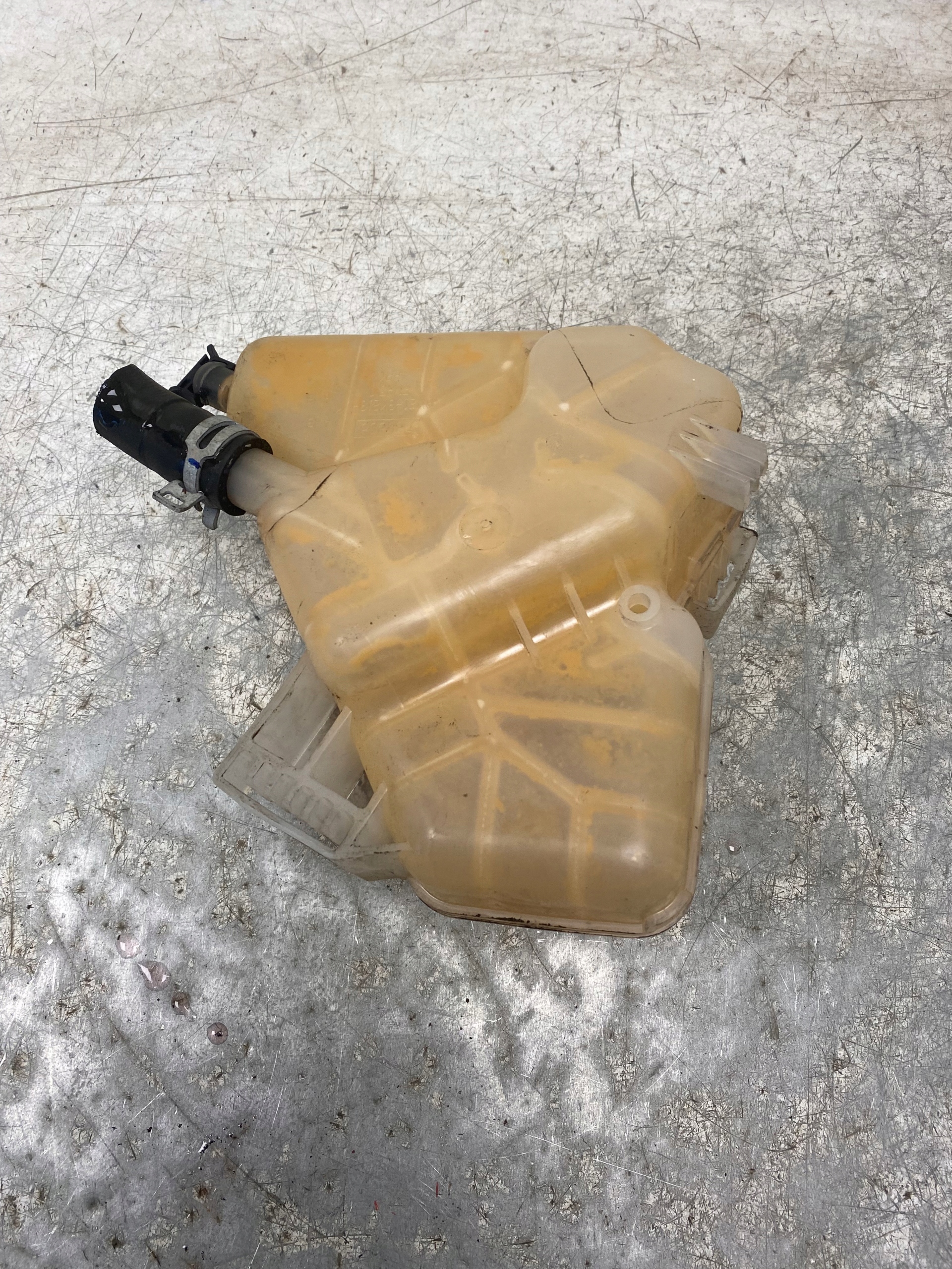 FORD KA + PLUS 1.2 Scheibenwaschbehälter 8V21-8K218-AB