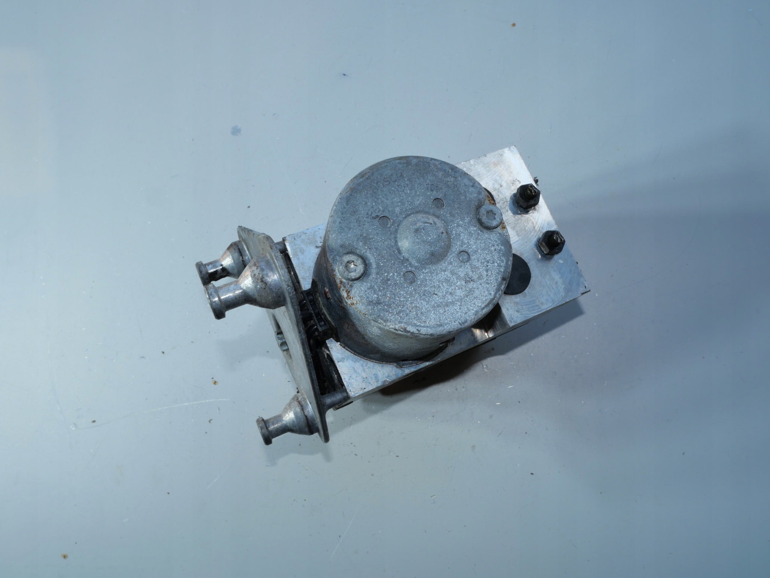Pompa ABS MERCEDES A0004460789