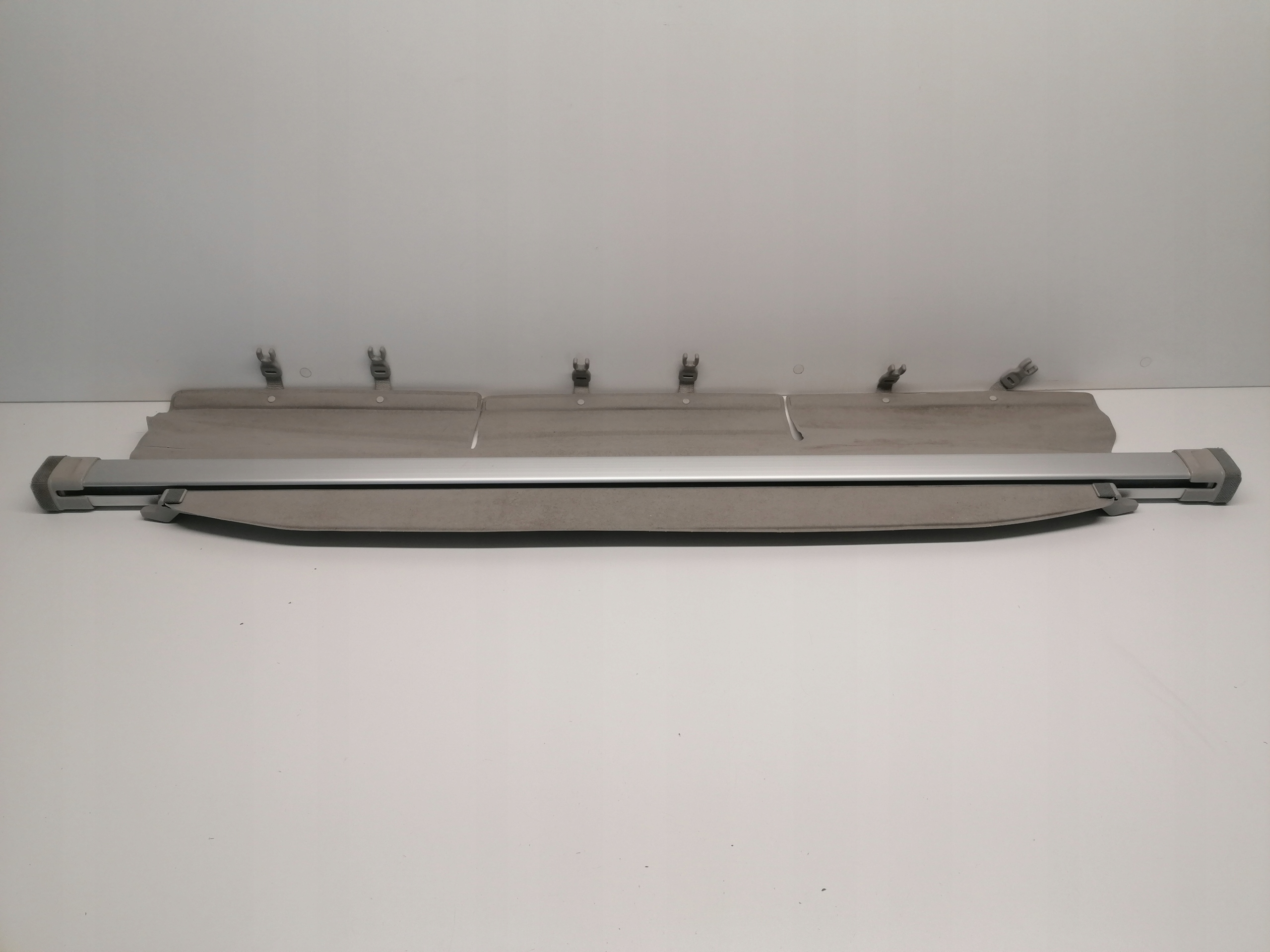 TOYOTA PRIUS + PLUS ROLETA BAGAŻNIKA ORYGINAŁ 2011-