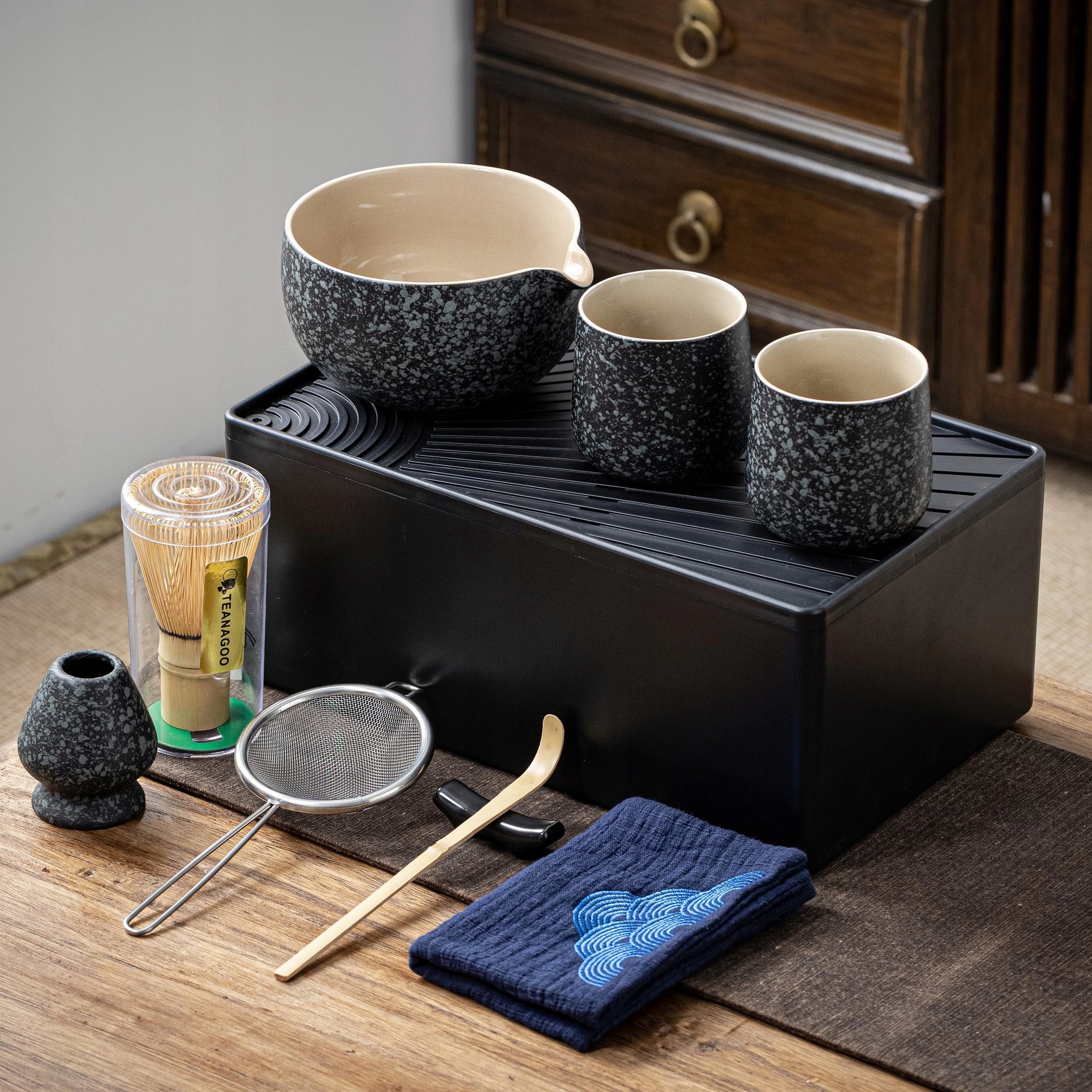 Levně Teanagoo 12-dílná sada na matchu s miskou a šálky