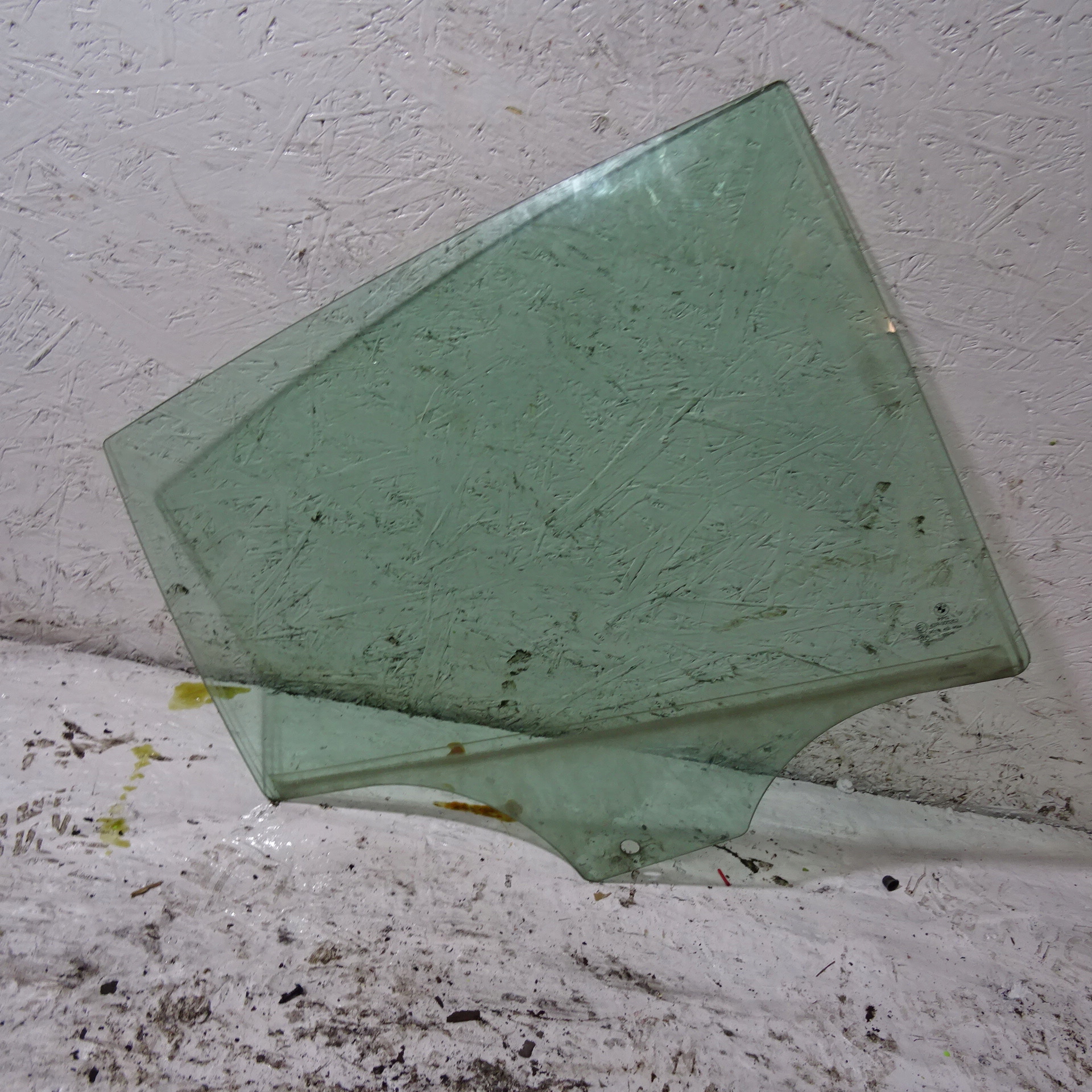 BMW X6 E71 window door right rear part