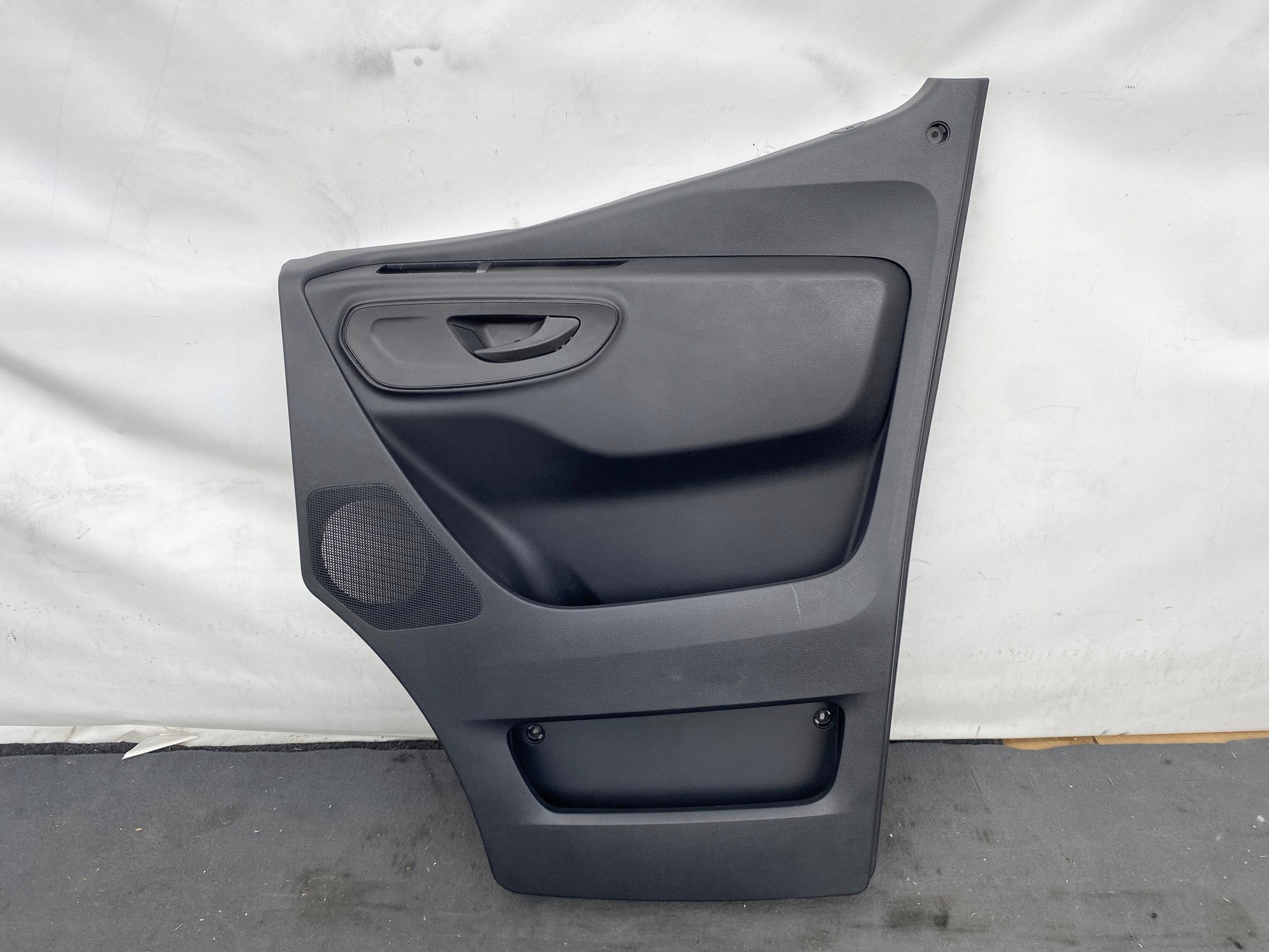 SPRINTER 907 910 17- side door PRZEDNICH right original A9077272300