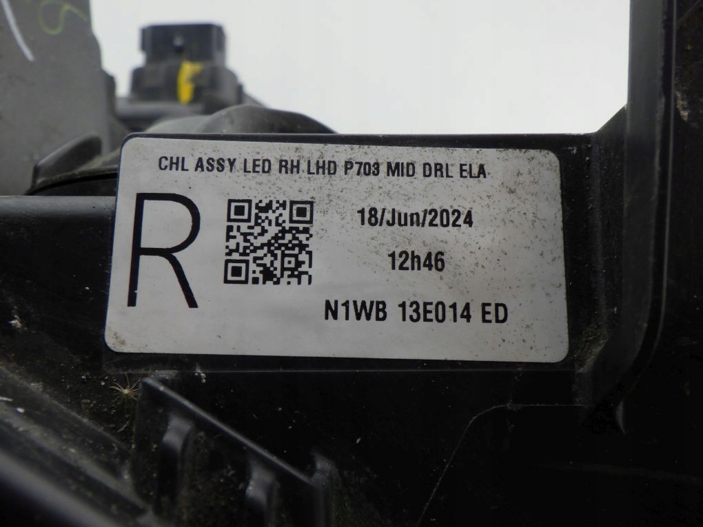 FORD RANGER VI 6 FULL LED MID DRL 22- N1WB 13E014 ED light front right