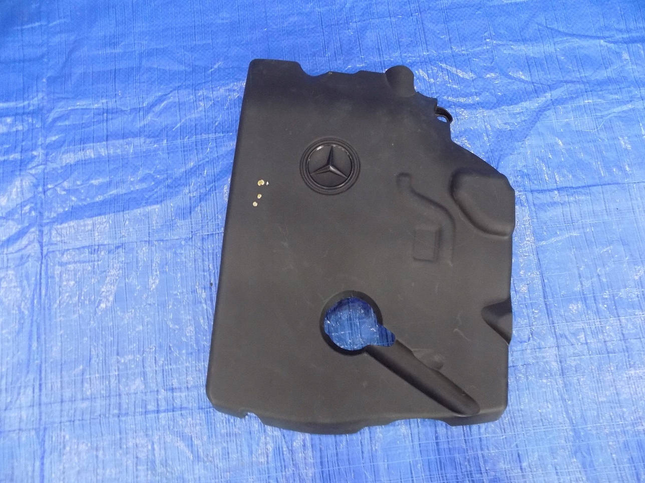 OSŁONA POKRYWA SILNIKA SPRINTER 906 651 2.2CDI