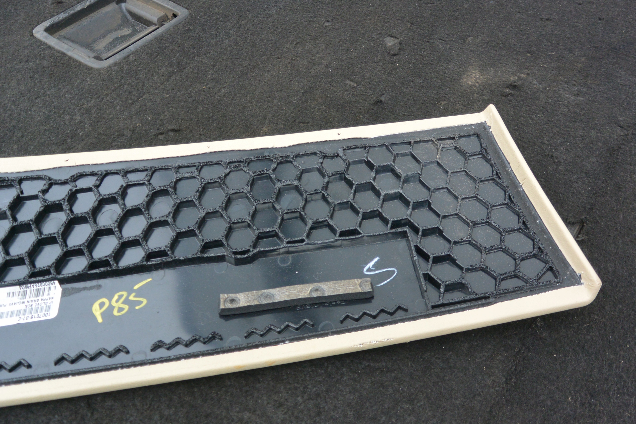cap passenger compartments of the passenger without TESLA MODEL S EU