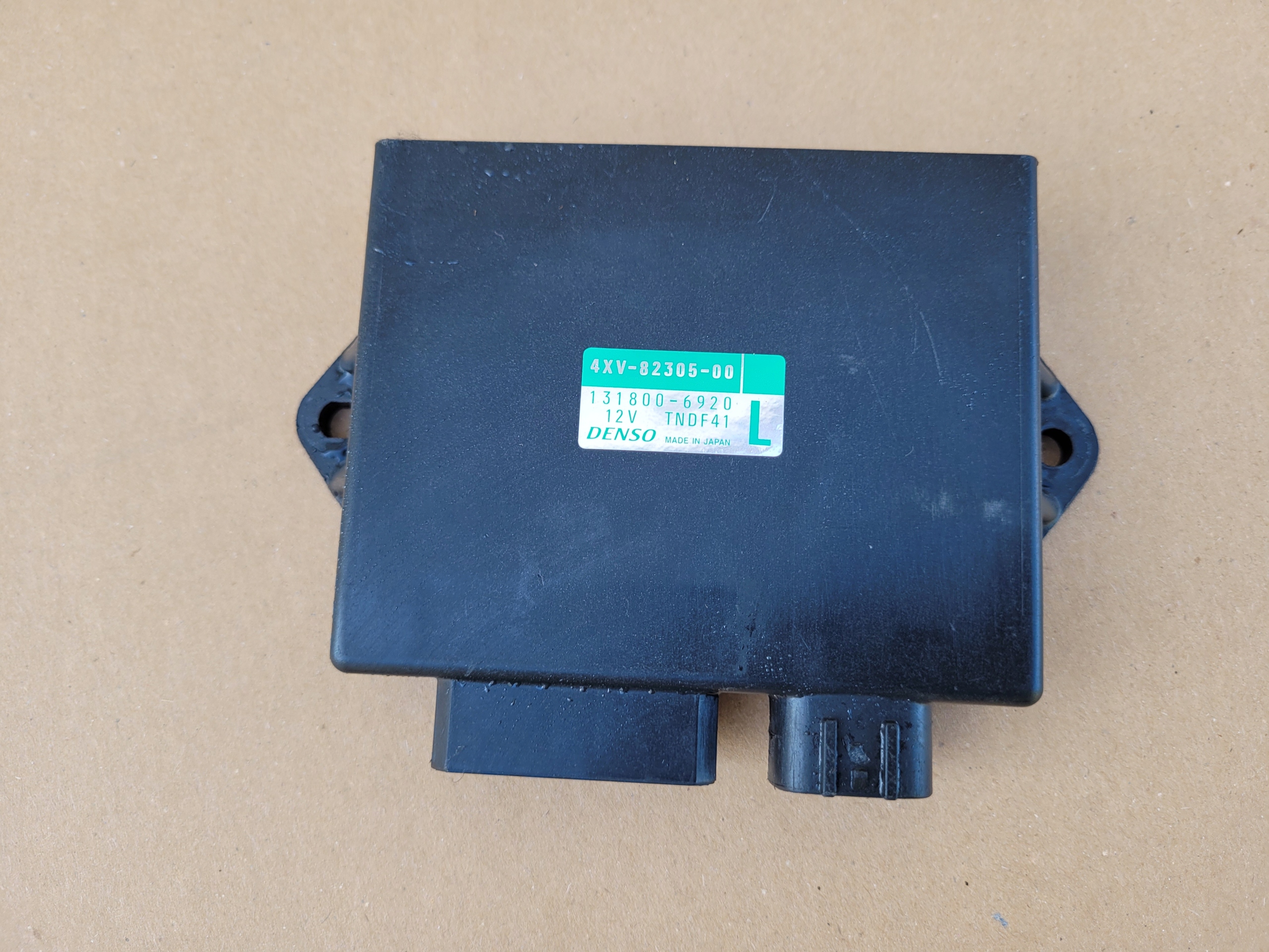 Yamaha r1 RN 04 98-02 модуль зажигания исправный