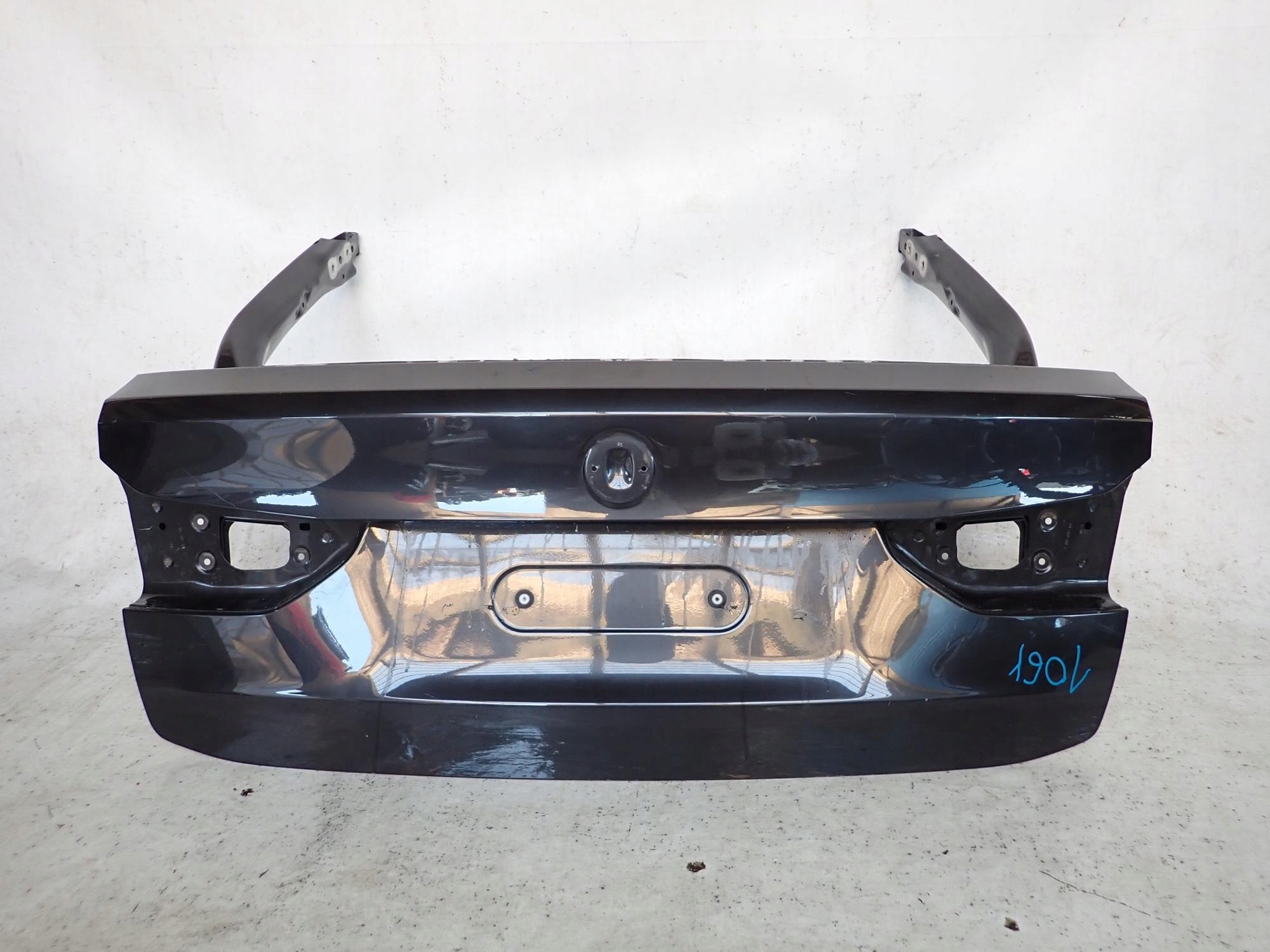 BMW 5 G31 KOMBI 17-23 boot door rear