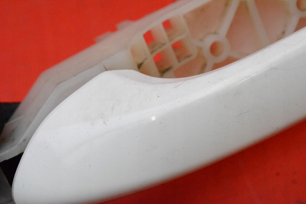 handle left front front WAA 72442-35010 SSANGYONG TIVOLI 1 and 16-21