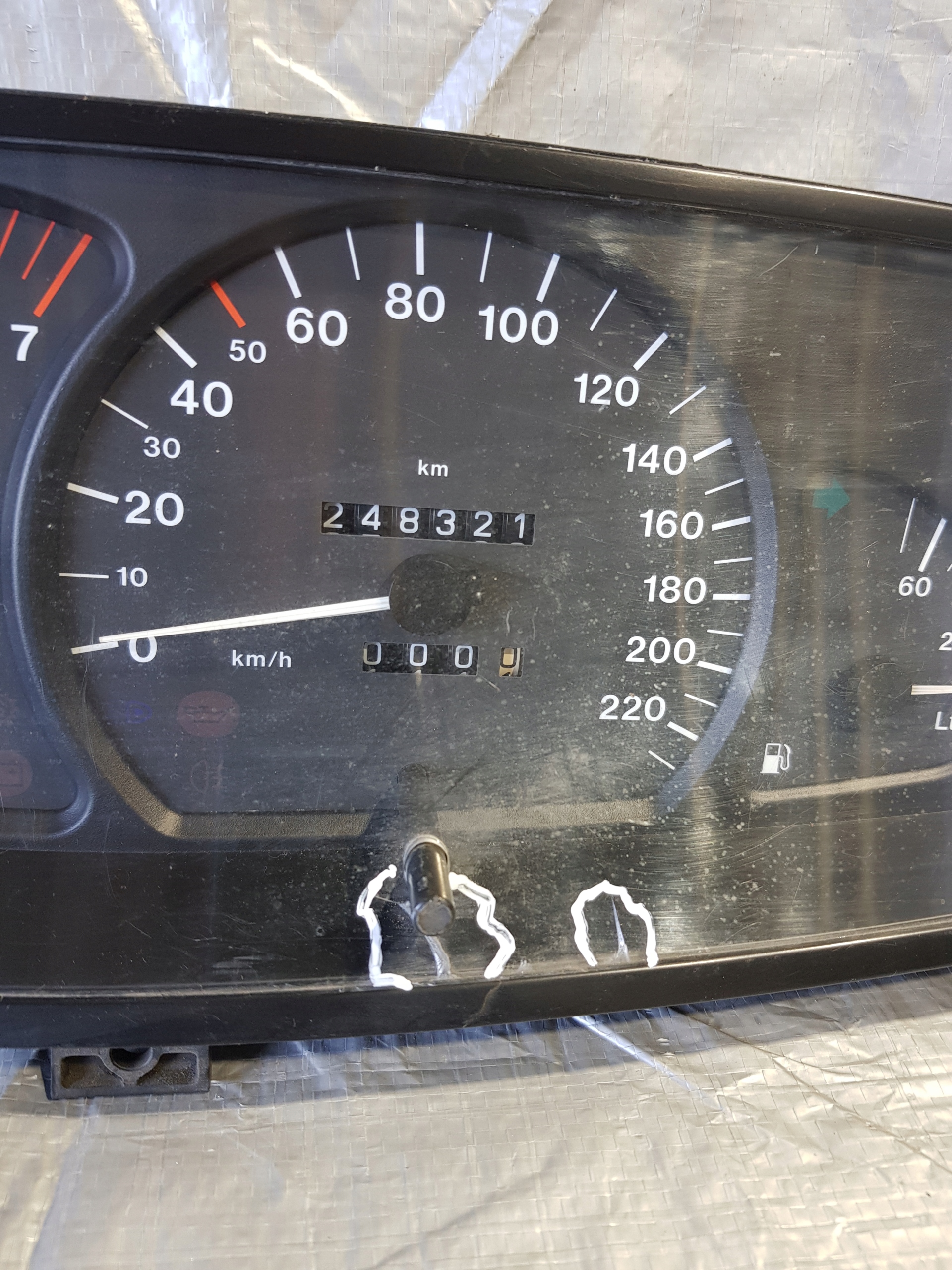 Opel Omega B 2.0 dials dials 90493442CM 90379233