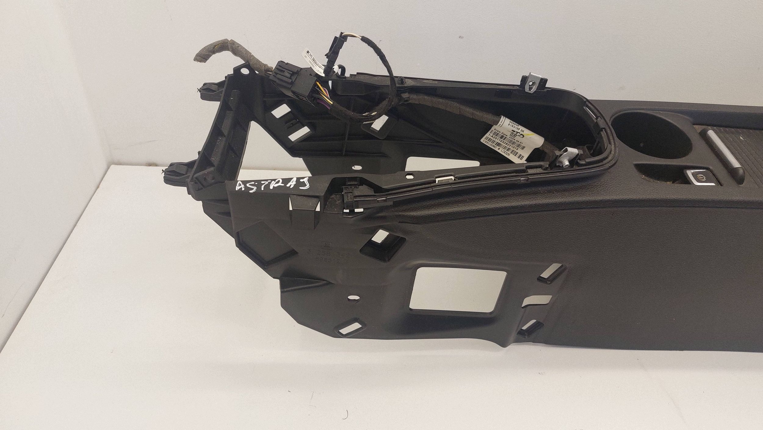 OPEL ASTRA IV J TUNEL central armrest 09-15R
