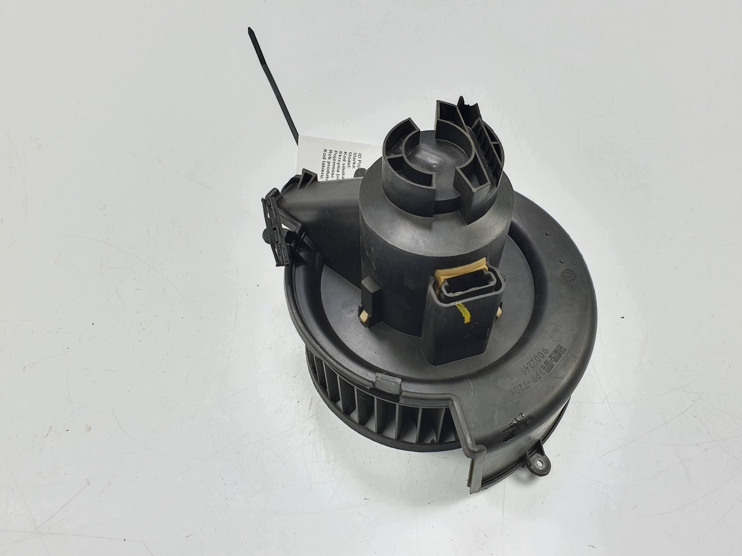 heating fan cab 9002249 OPEL ZAFIRA A