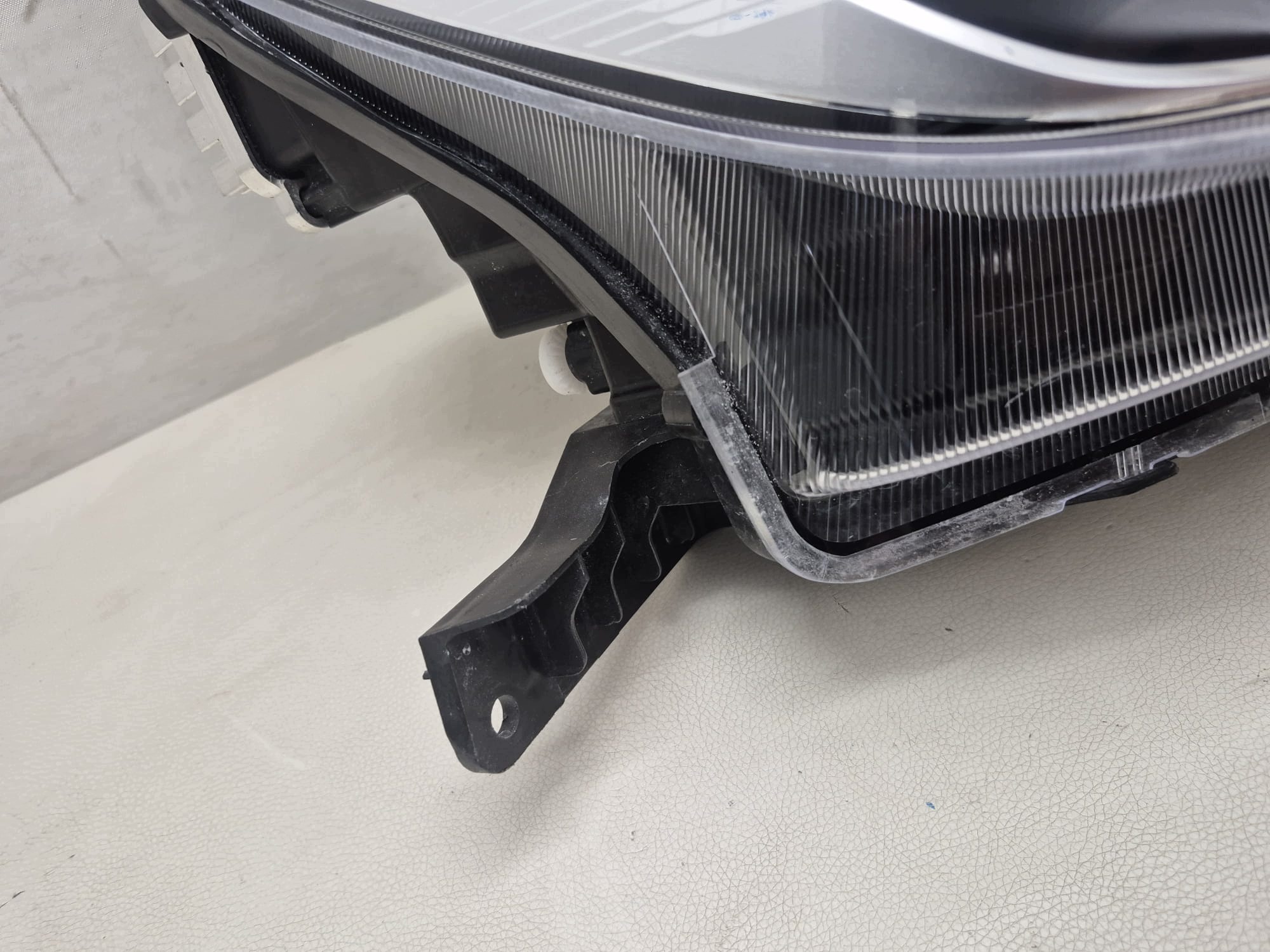 MG ZS II 2 24- světlo pravá předek přední FULL LED SAIC VISION LIGHTING