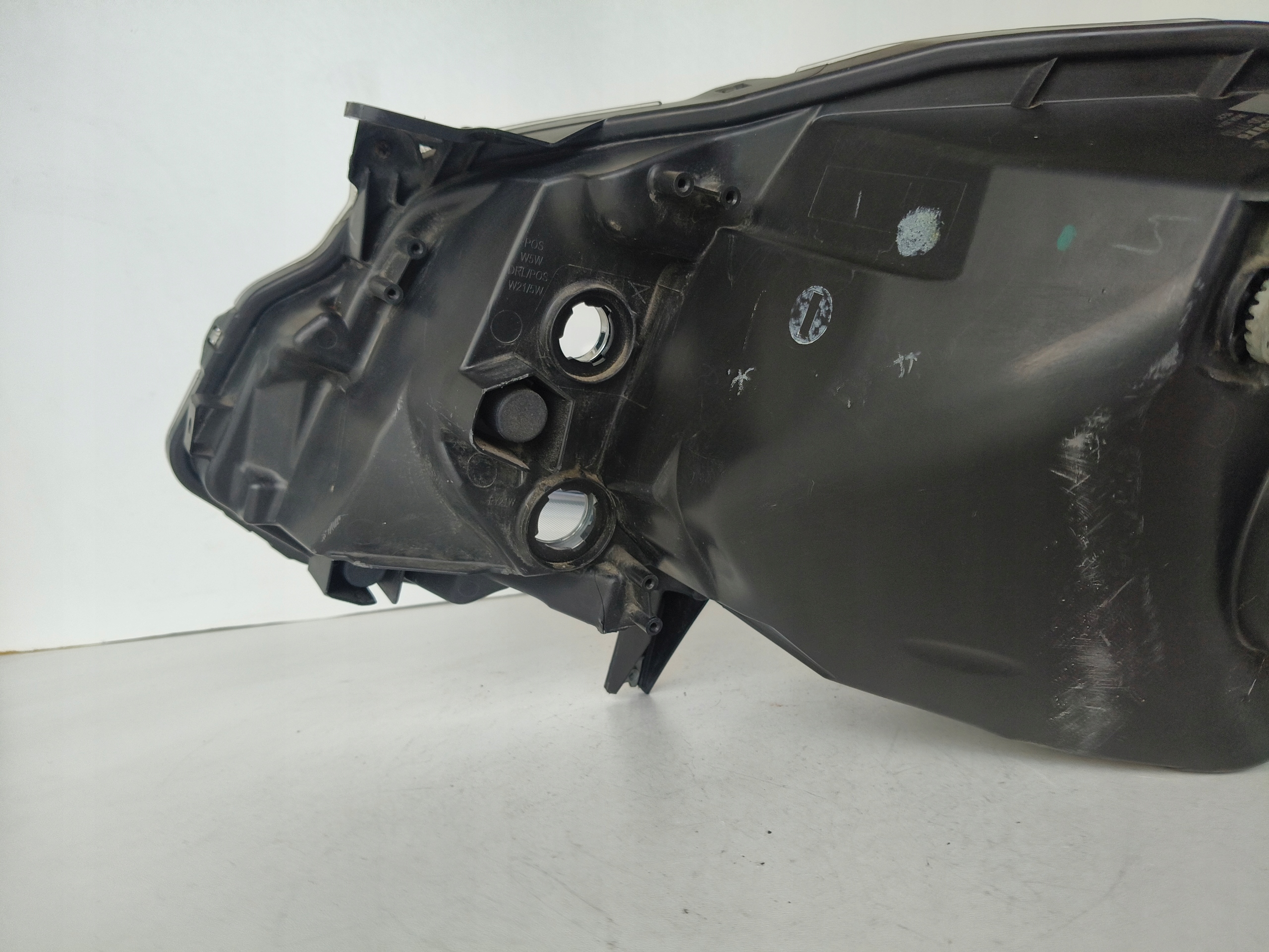 light right REFLEKTOR SUZUKI SX4 S-CROSS 13-16