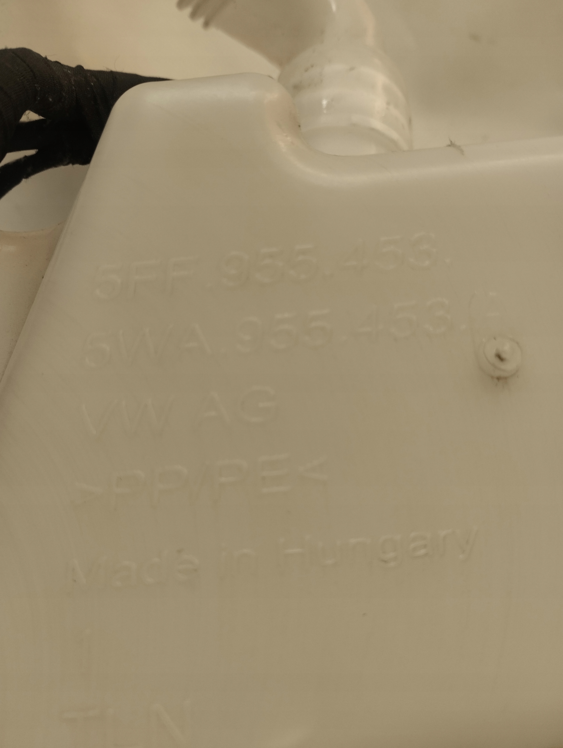 SEAT LEON IV 4 5F washer fluid tank