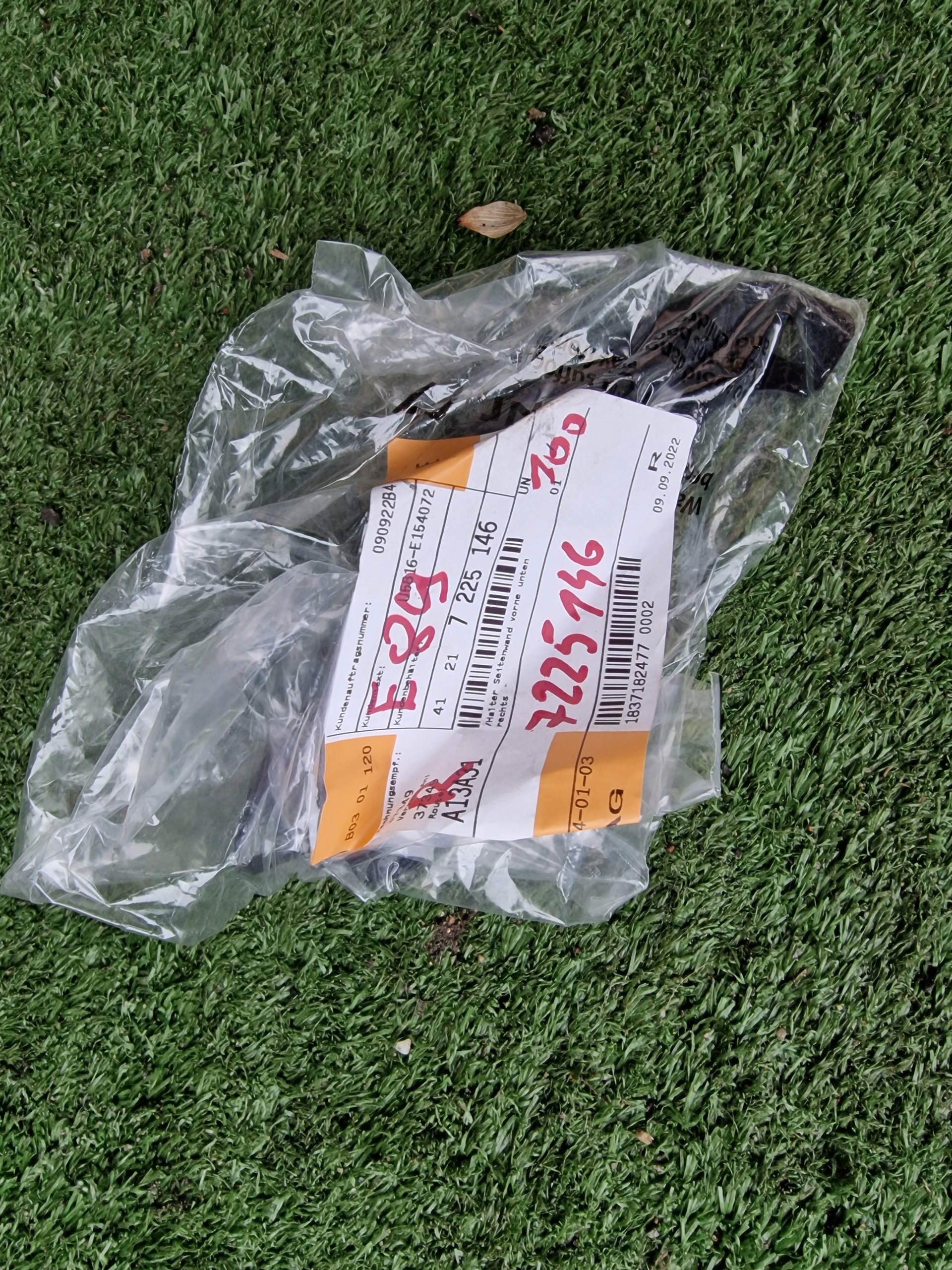 КРЕПЛЕНИЕ КРЫЛА BMW Z4 E89 7225146