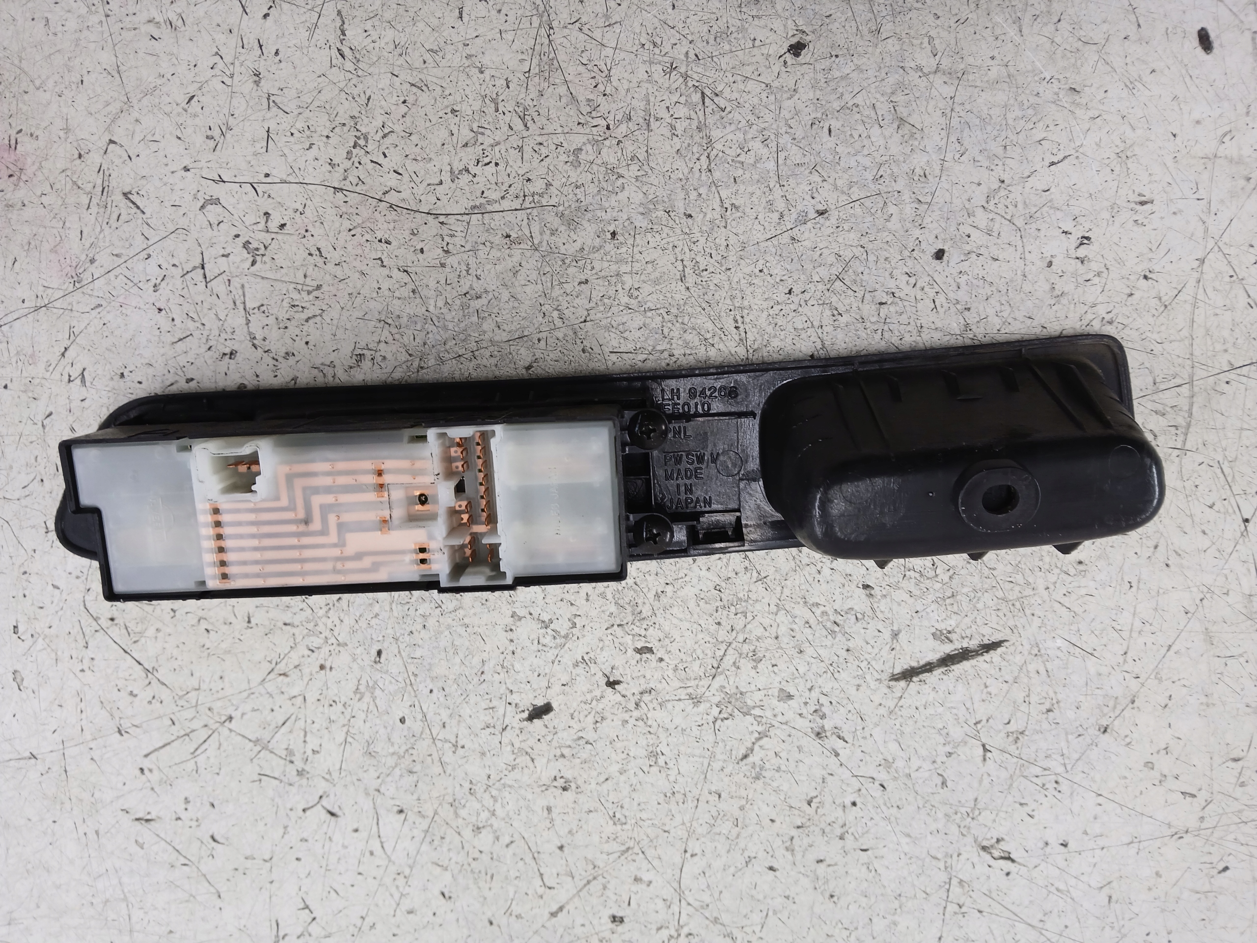 SUBARU IMPREZA PANEL okna levý předek řidičů