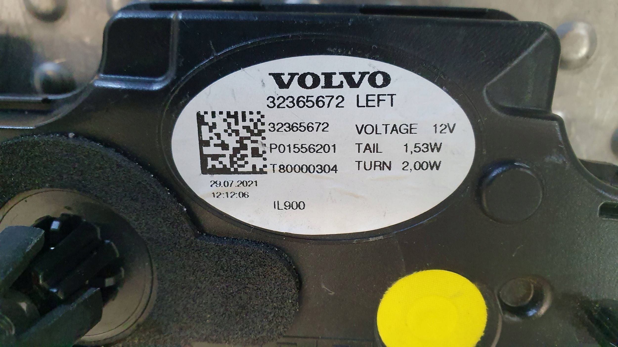 light rear part left VOLVO C40 to the bonnet 21- 32365672