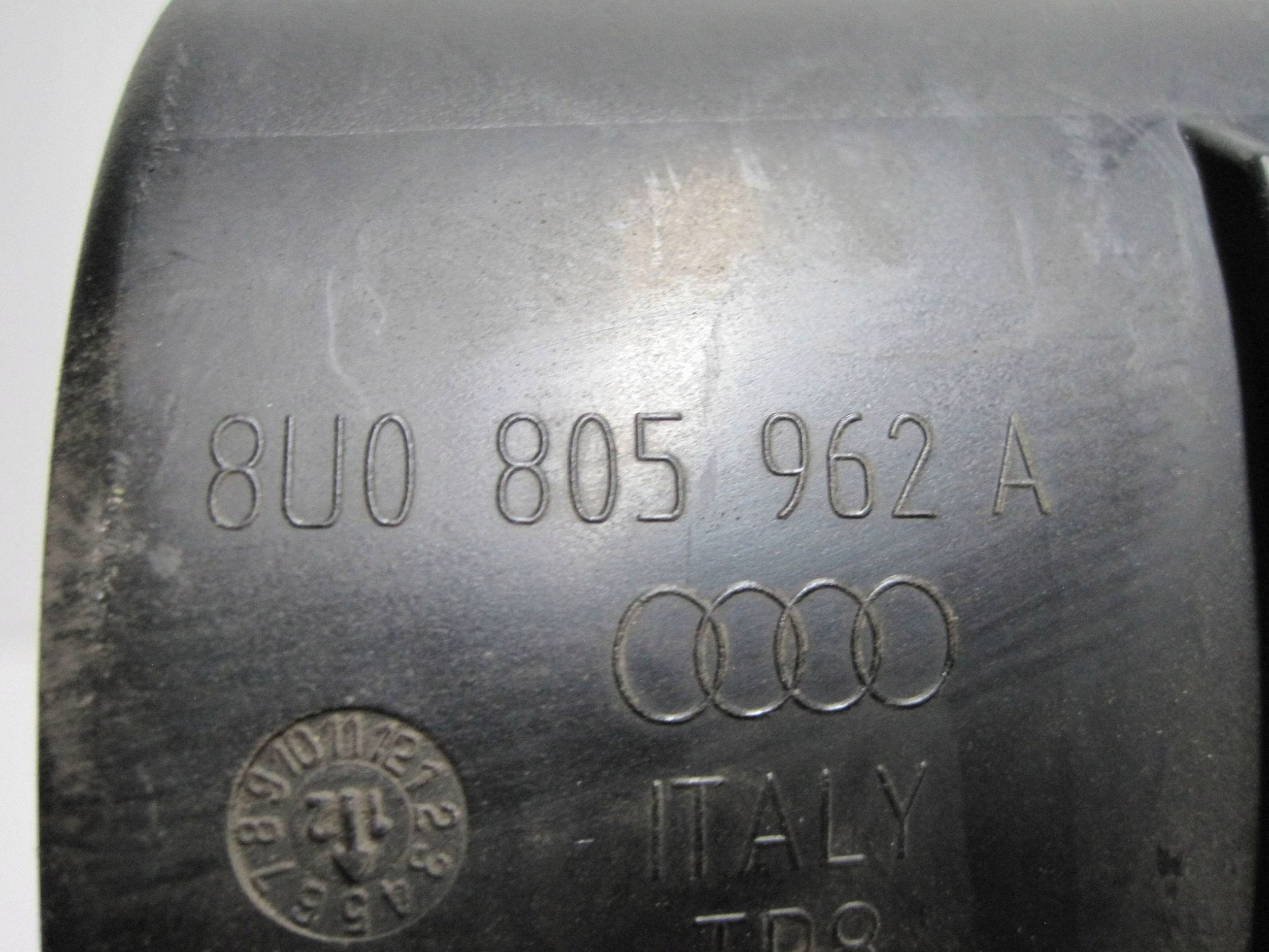 pipe intake AUDI Q3 8U 8U0805962A