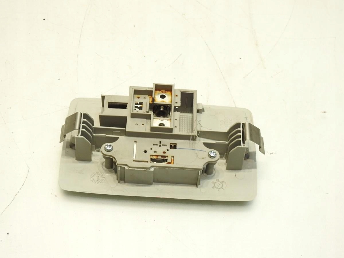 лампочка подсветка зад mazda