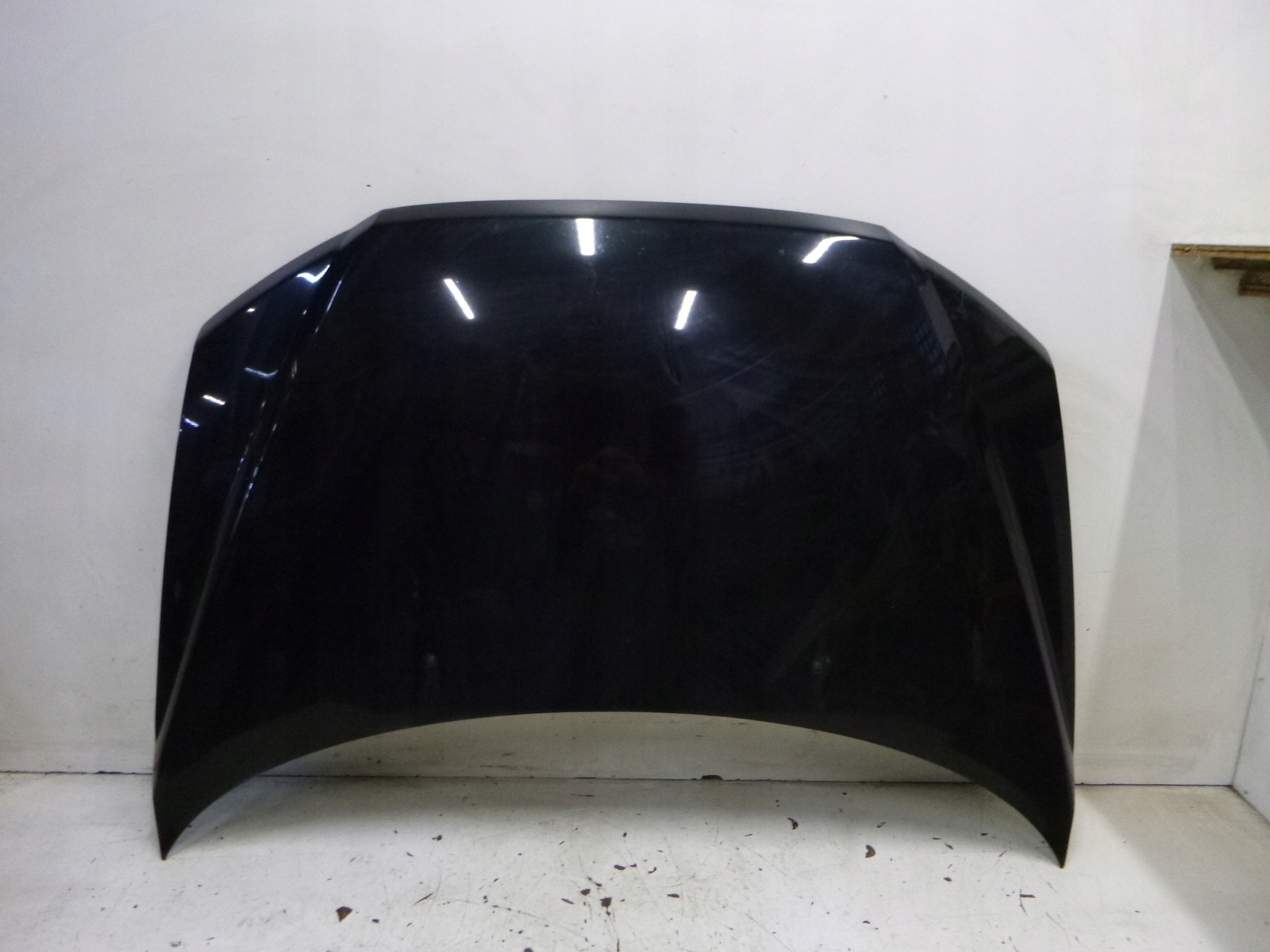 bonnet Mitsubishi Space Wagon X08A 2004r.
