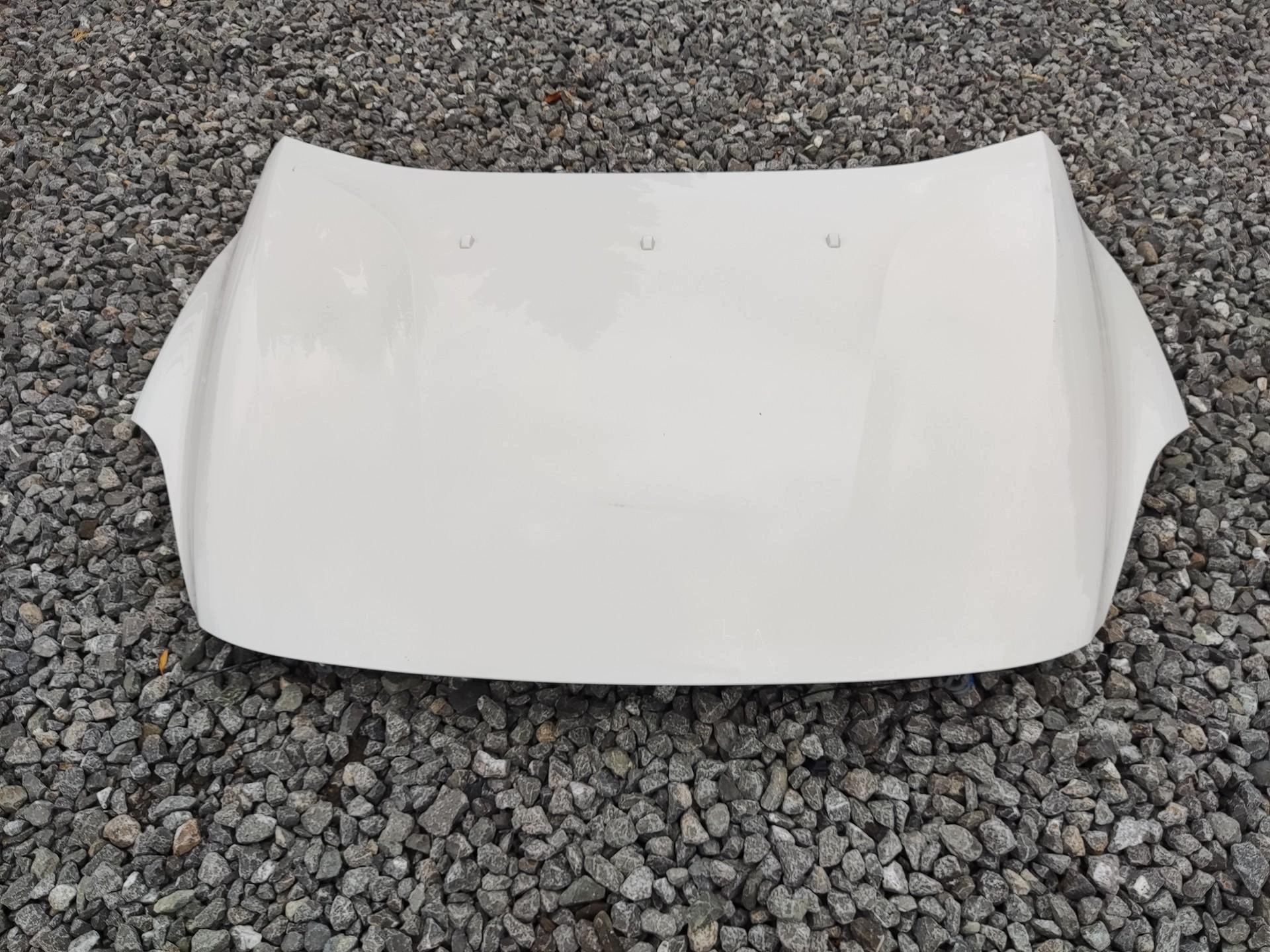 kapota VOLVO V40 II 2012-2016