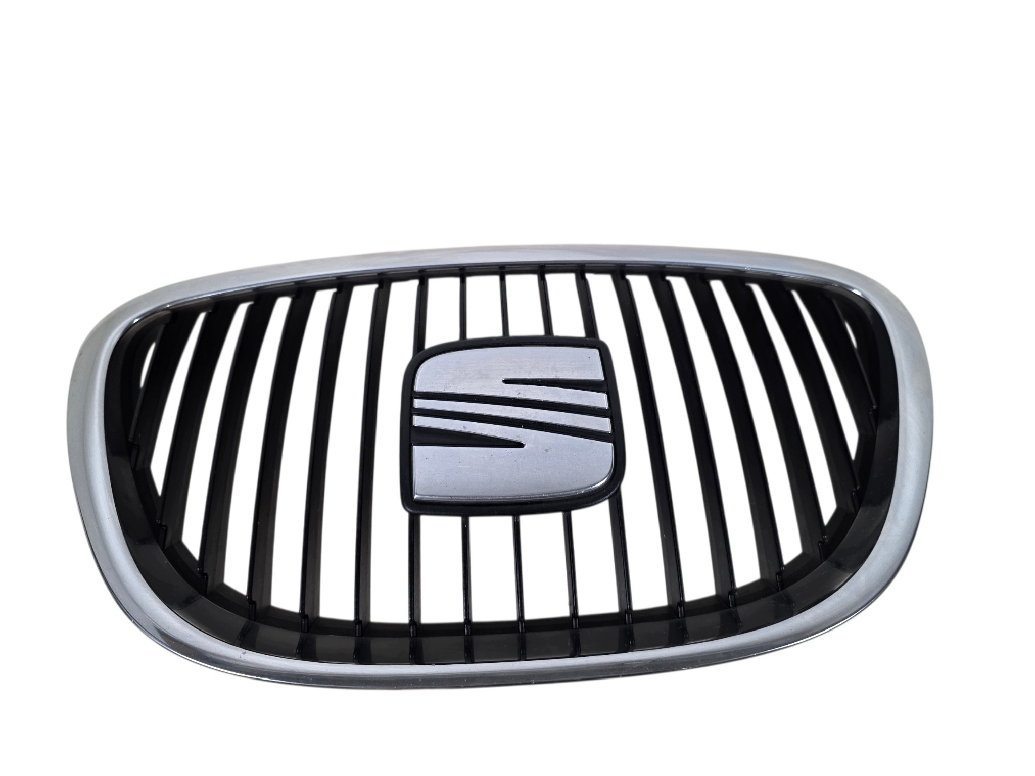 SEAT LEON 2 II 2007 grille complete CHROM ORG. 5P0853651
