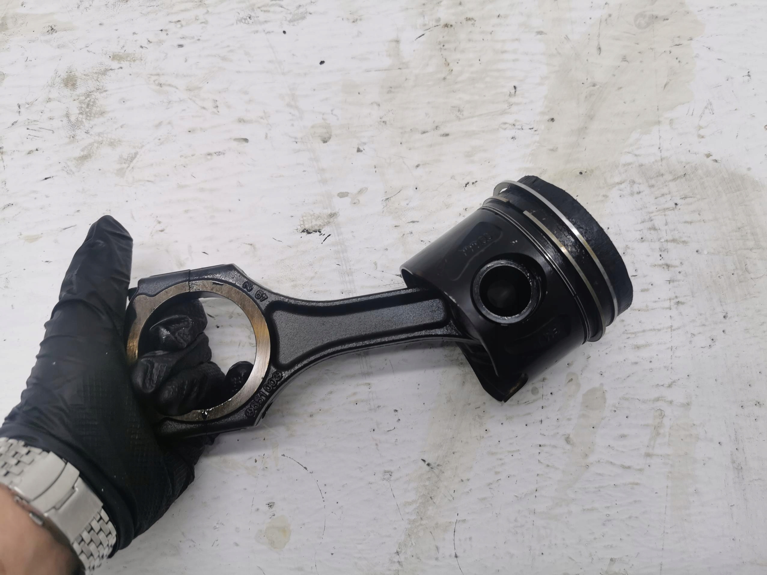 piston connecting rod MERCEDES E-KLASA W212 2.2 CDI 651900