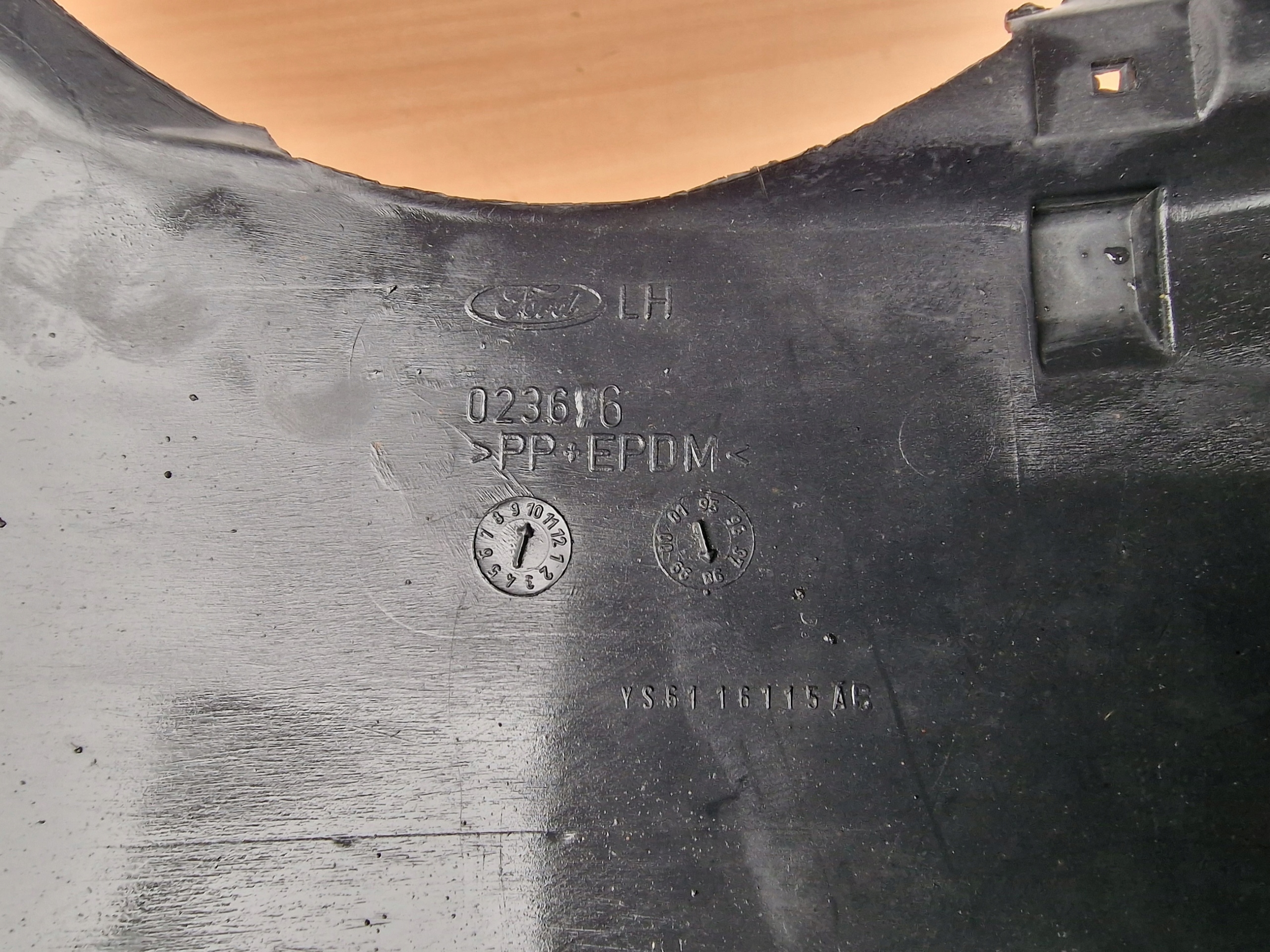 left mudguard front FORD FIESTA MK5 97-02 ROK