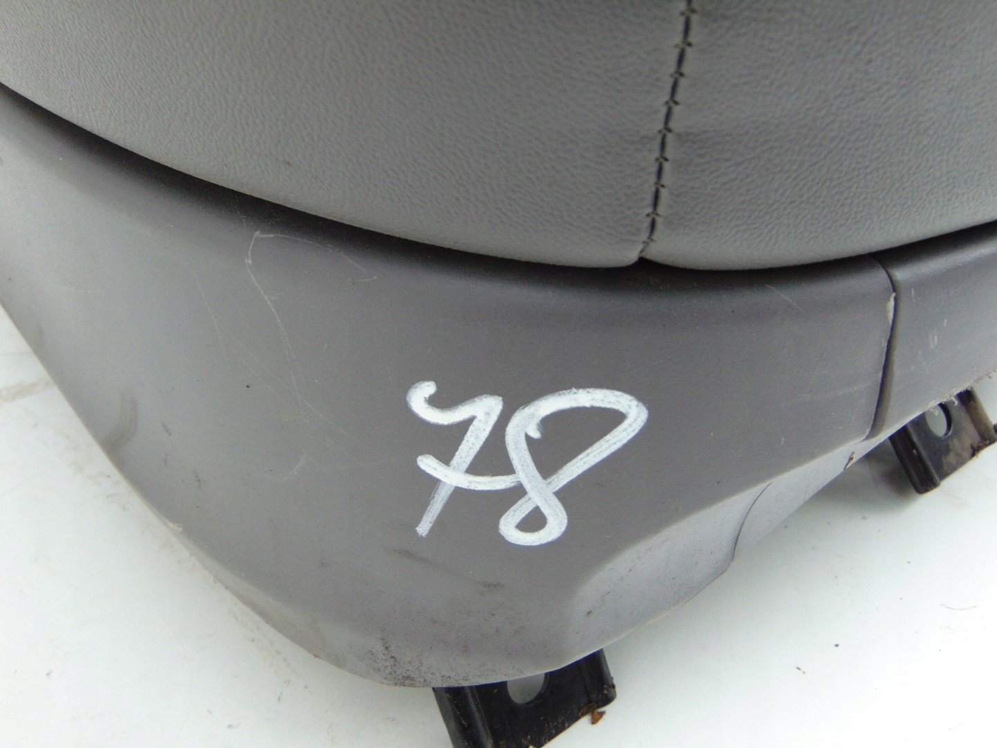 кресло левый зад 2 RODIUS II 13R