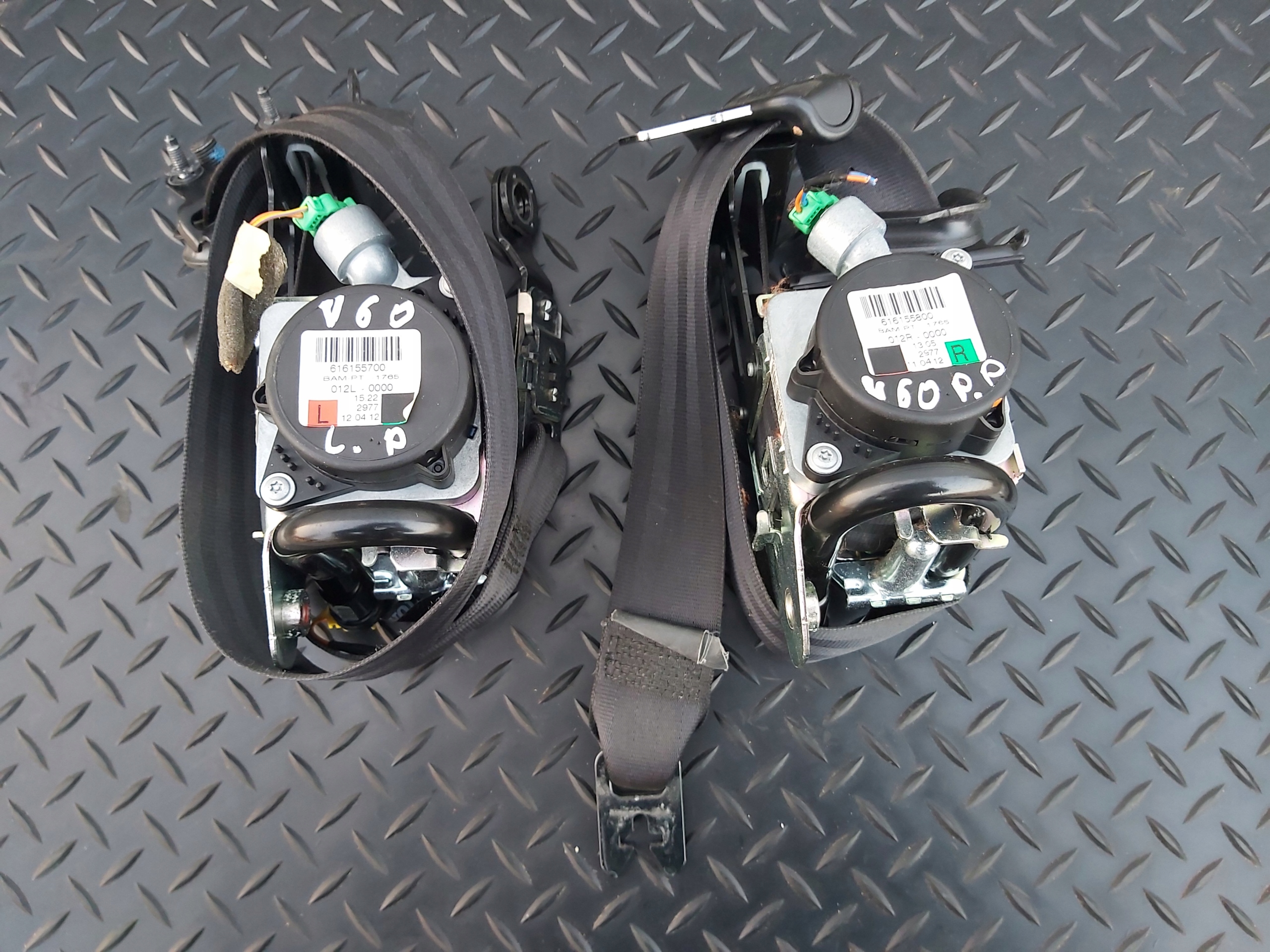 Ремінь безпеки передній лівий для VOLVO S60 II V60 і