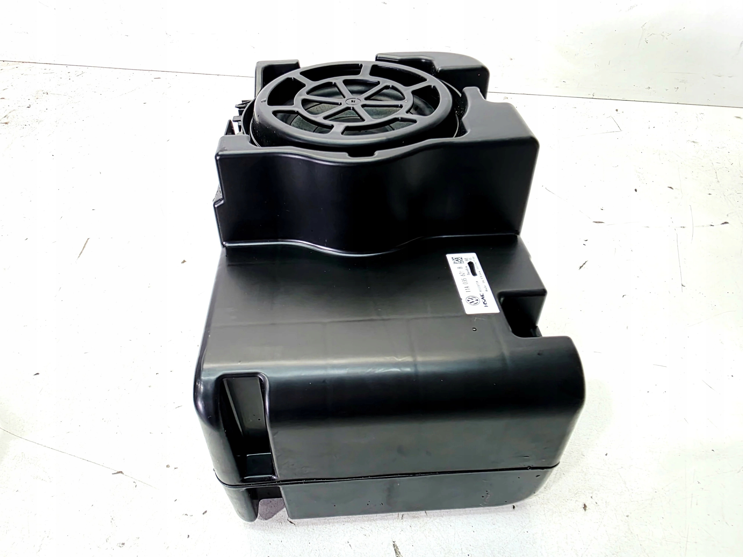 speaker SUBWOOFER subwoofer AUDI Q4 E-TRON 11A035621B
