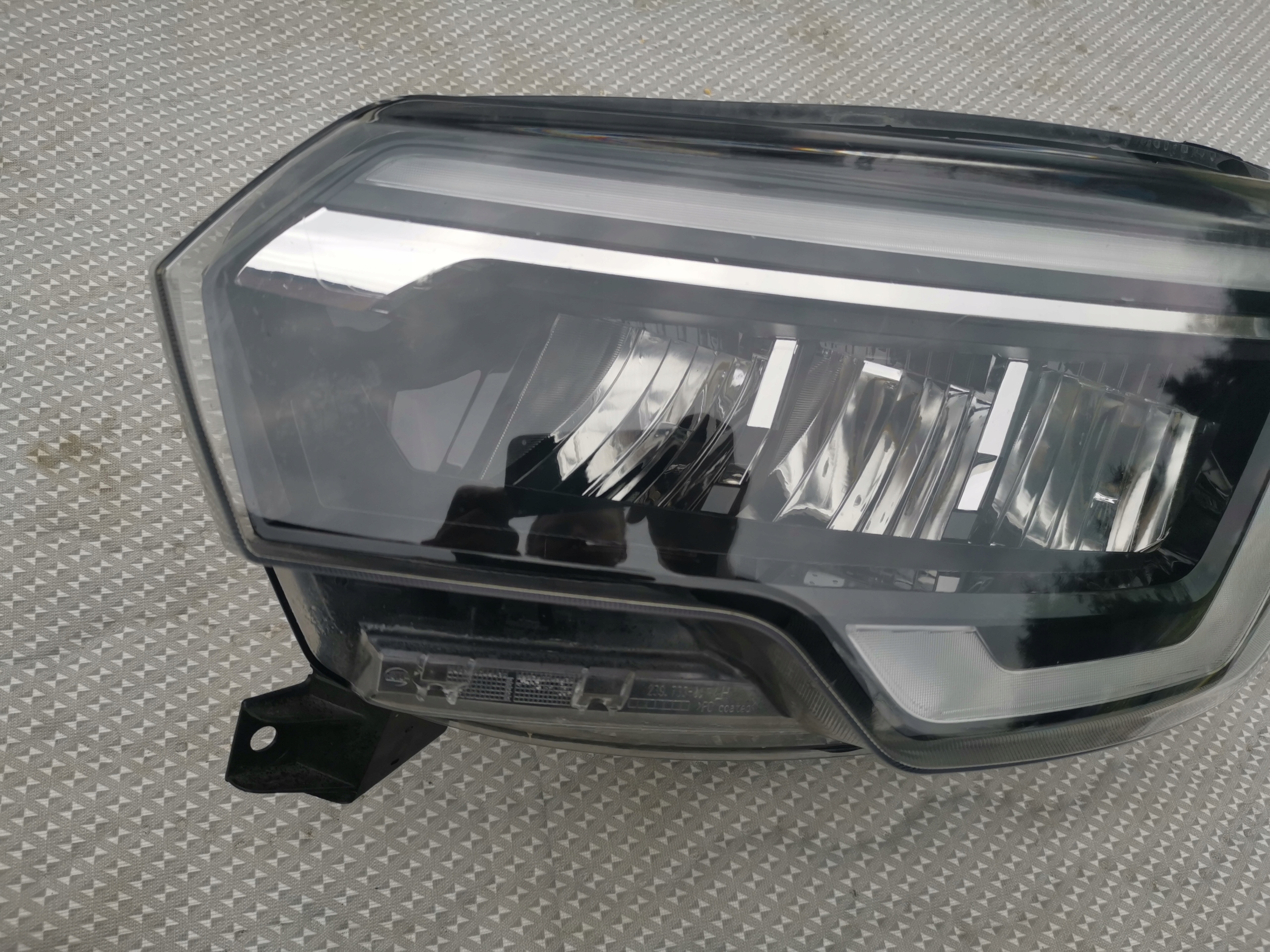 light left REFLEKTOR left FULL LED RENAULT TRAFIC 3 III LIFT 21- 260601790R