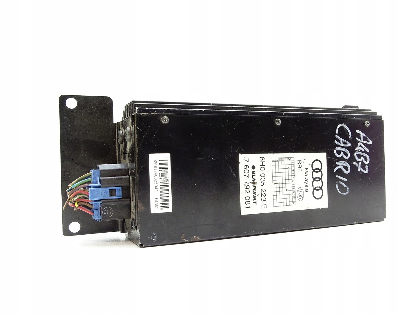 amplifier RADIA AUDIO AUDI A4 B6 B7 CABRIO 8H0035223E
