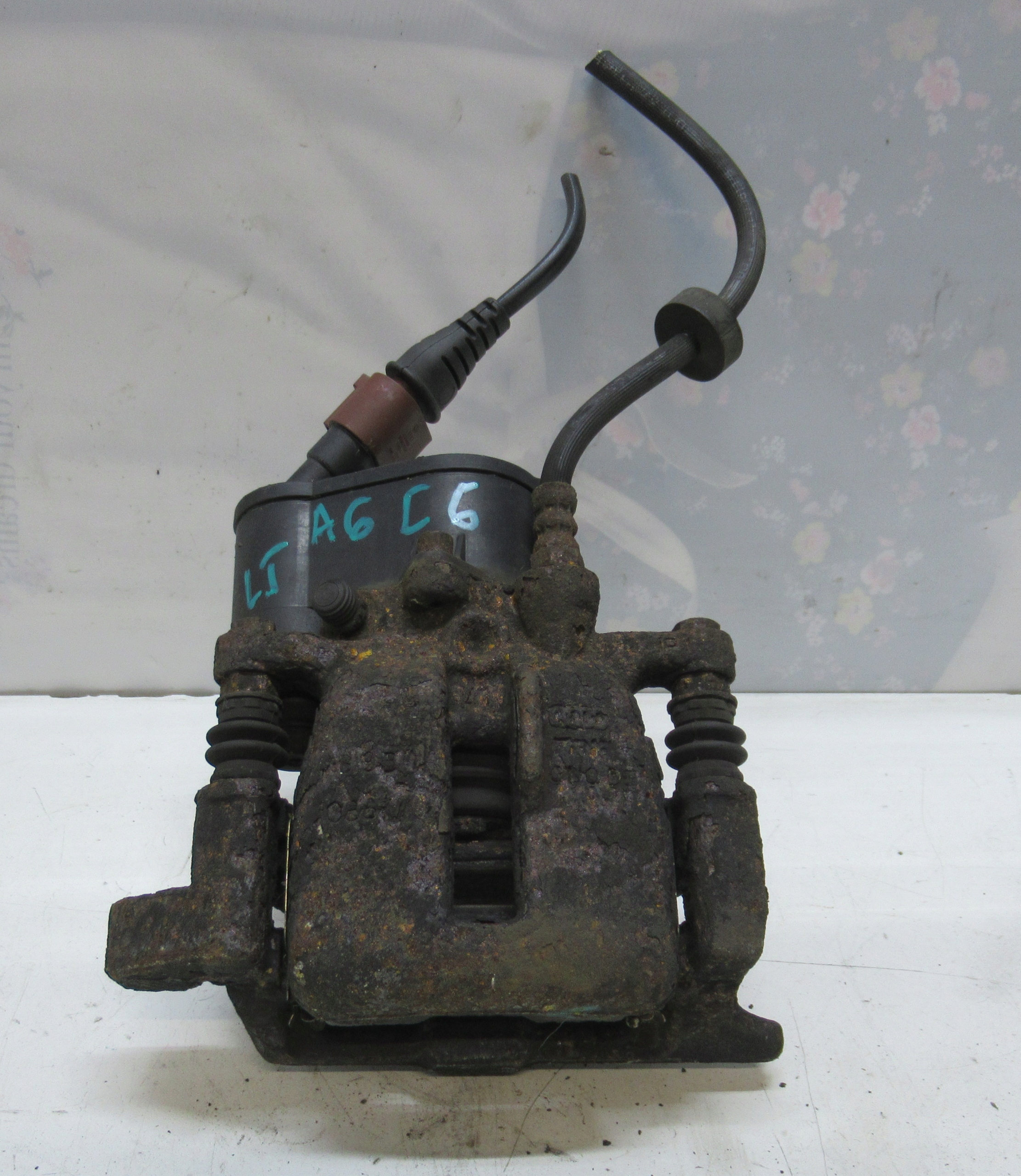 AUDI A6 C6 2.7 TDI caliper brake left rear part