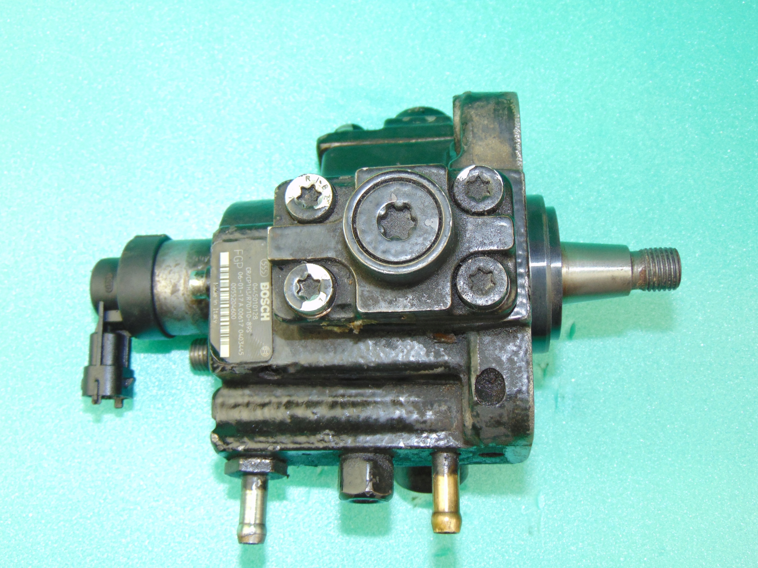 Einspritzpumpe OPEL Zafira B 1,9 CDTI 0445010128