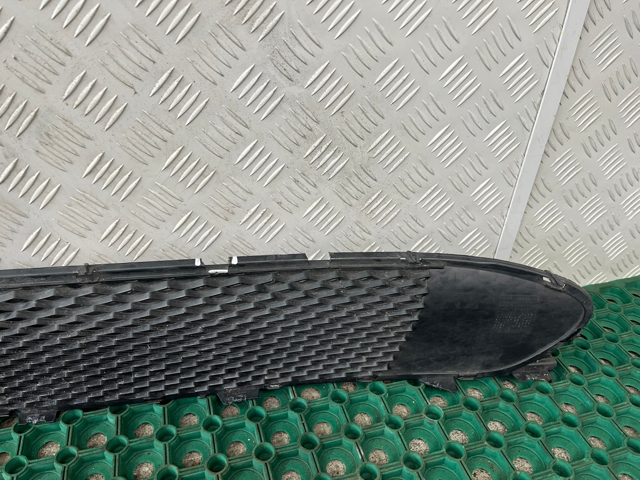 MERCEDES A-class W177 grid of a bumper central front A1778853203 OE