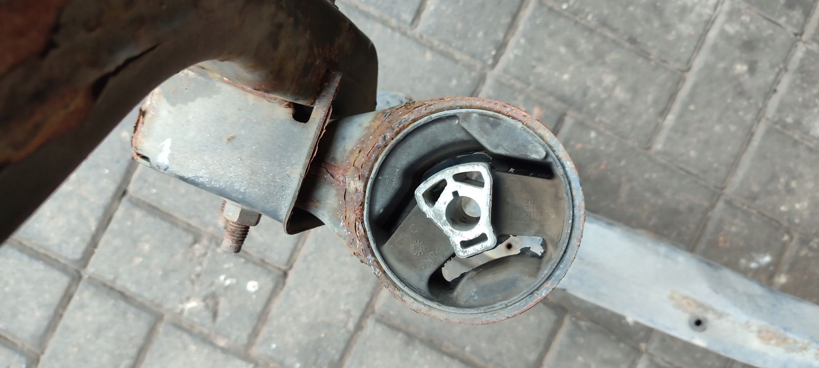 axle beam subframe front front Opel Zafira C 1,6 Z16XNT