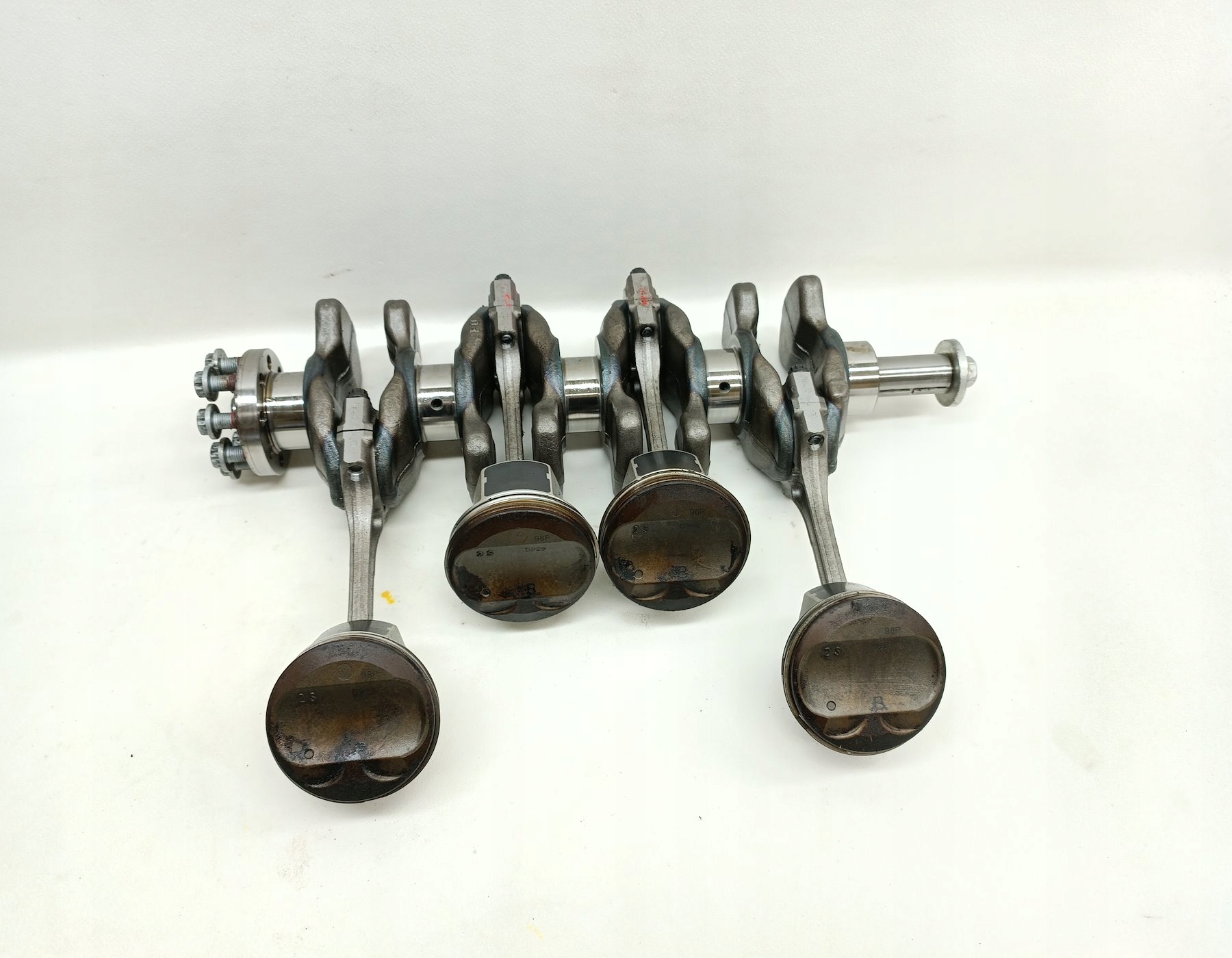 WAŁ KORBOWY TŁOKI TOYOTA PRIUS IV 1.8 HYBRYDA Typ samochodu Samochody osobowe