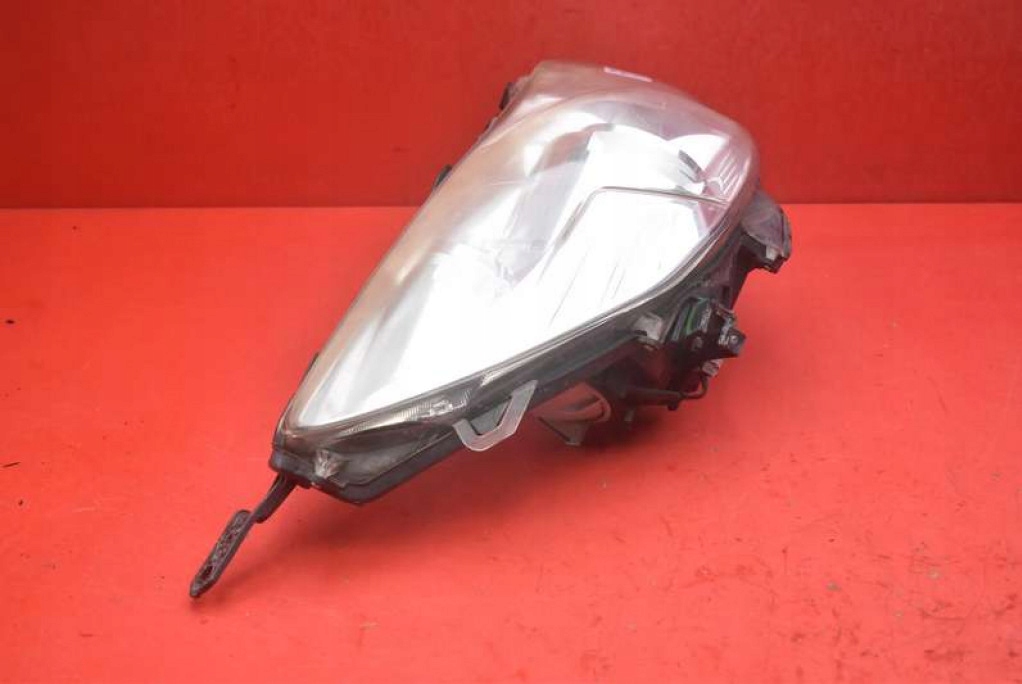 REFLEKTOR right light front XENON EU 100-20064 SUBARU OUTBACK 4 IV 09-12