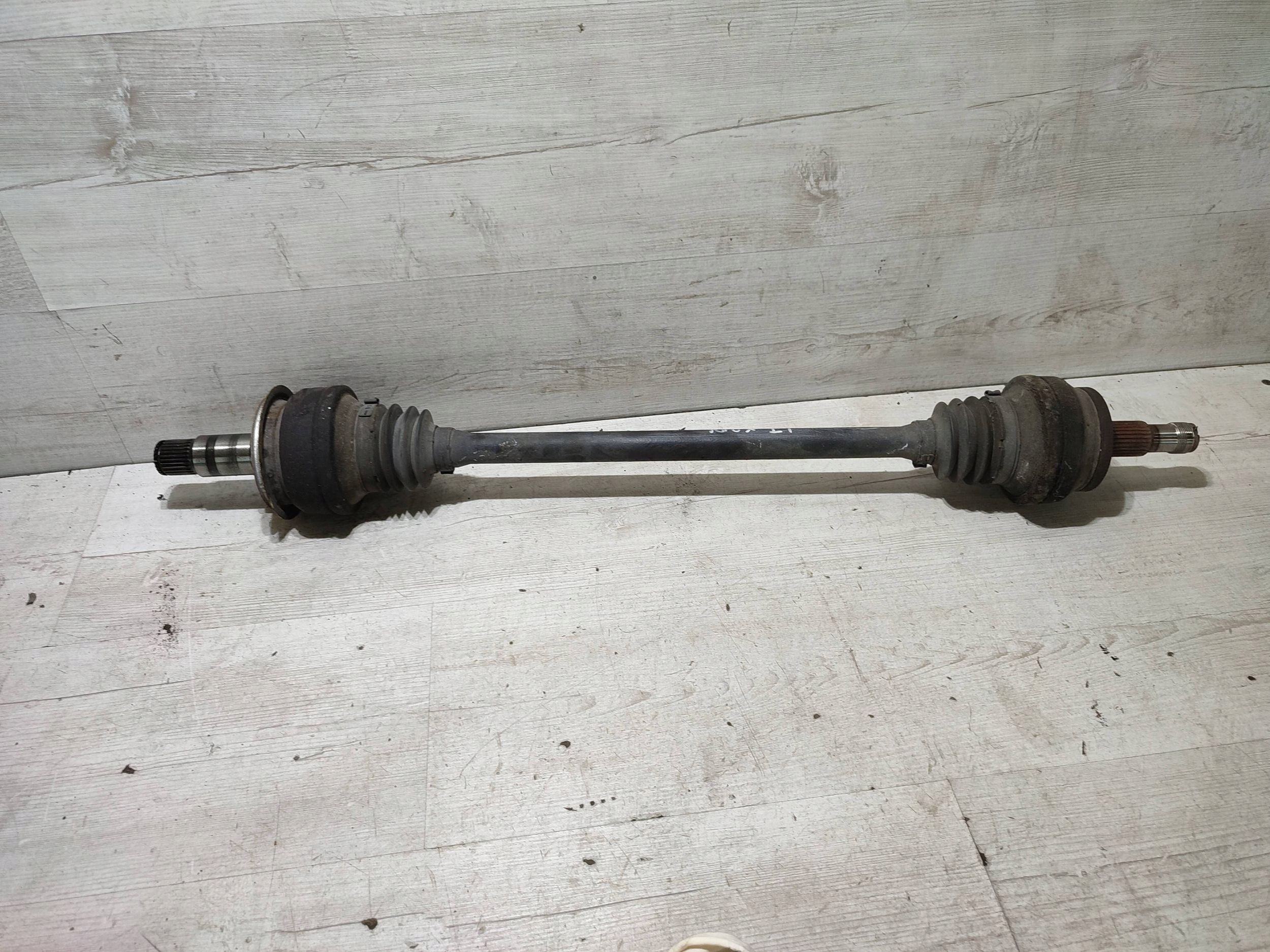 Mercedes-Benz GLK (X204) 2013 rear part left semi-axis rear