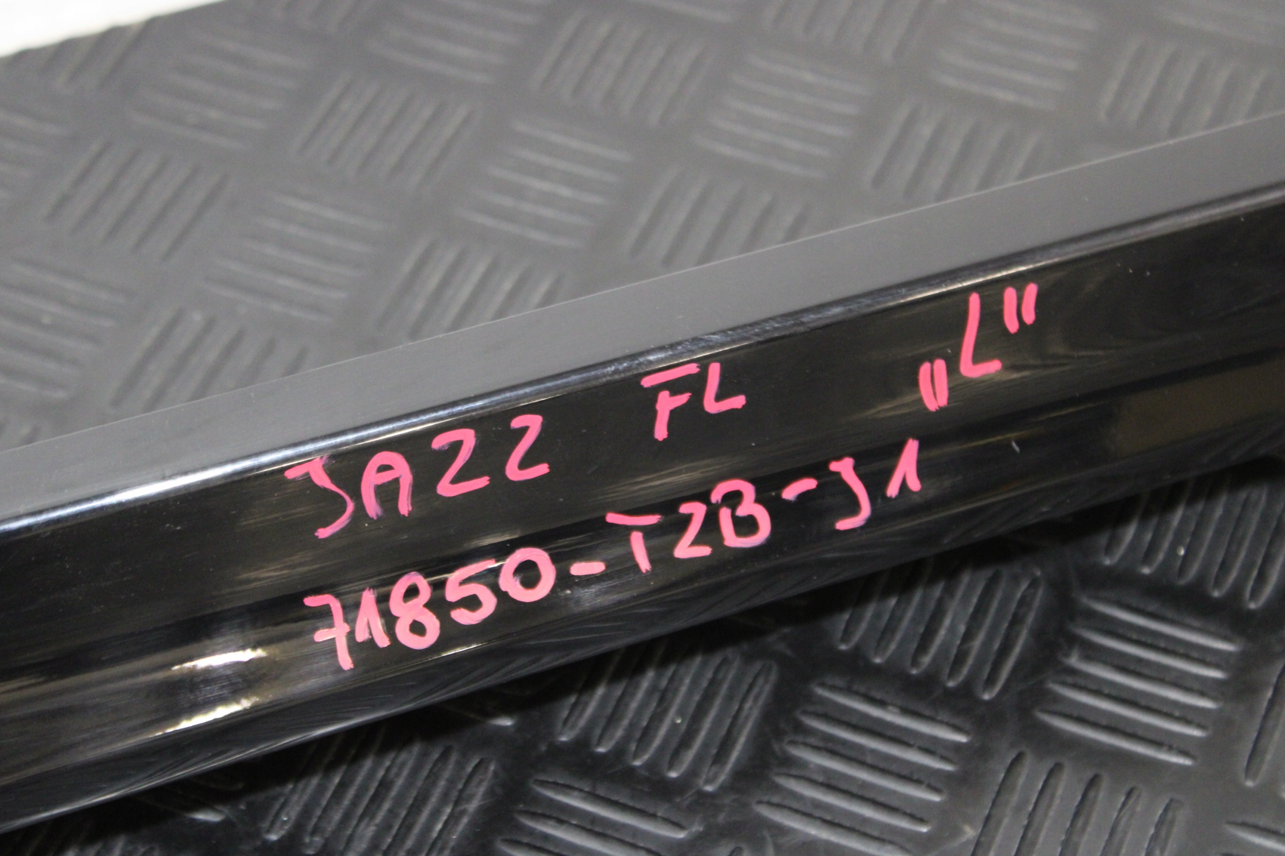 cap threshold threshold left 71850-TZB-J1 HONDA JAZZ V 5 LIFT -2023