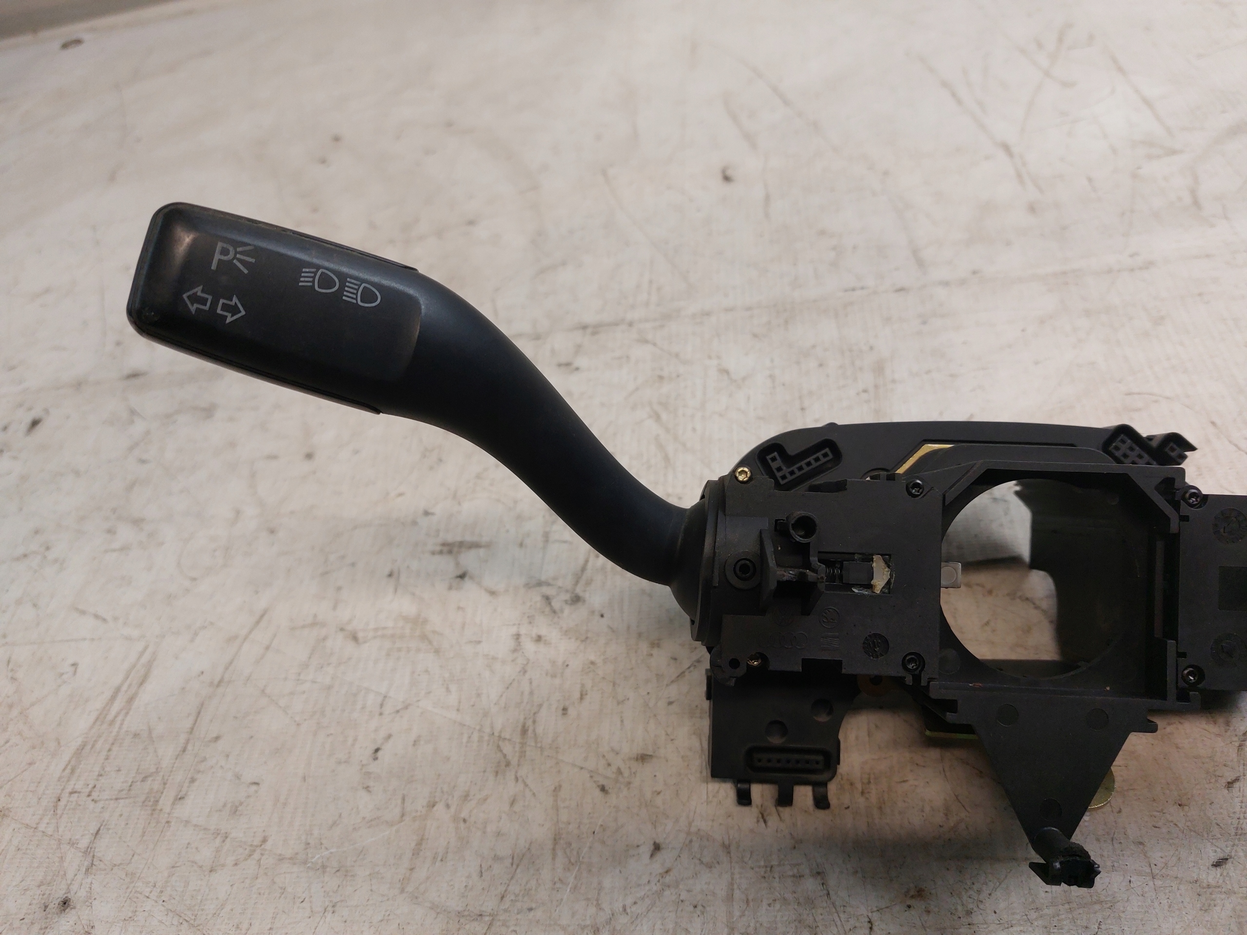 Kombischalter AUDI A4 B6 8E0953503
