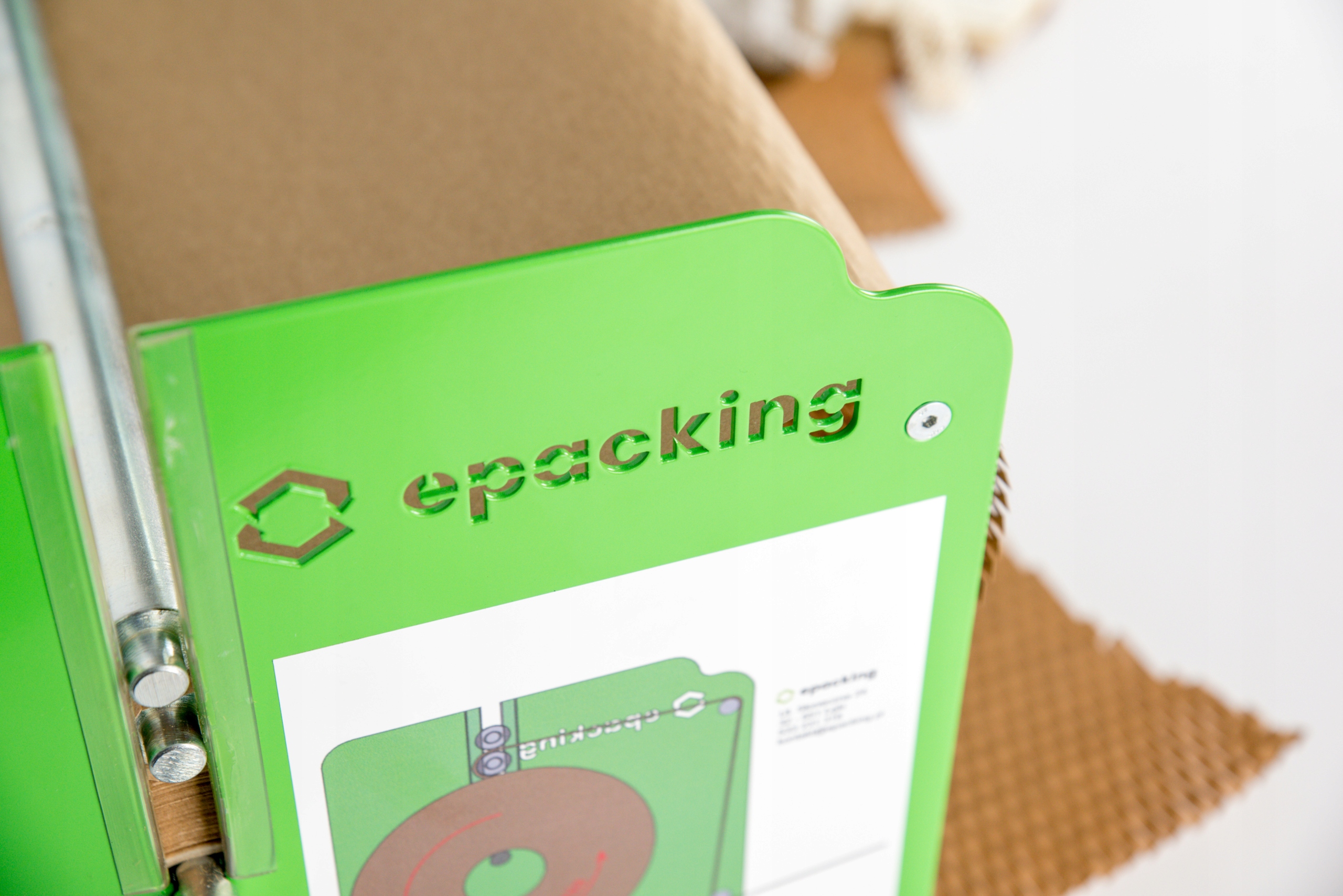 HoneyPack outlet papier nacinany Honeycomb 50cm x 50m Waga produktu z opakowaniem jednostkowym 4.5 kg