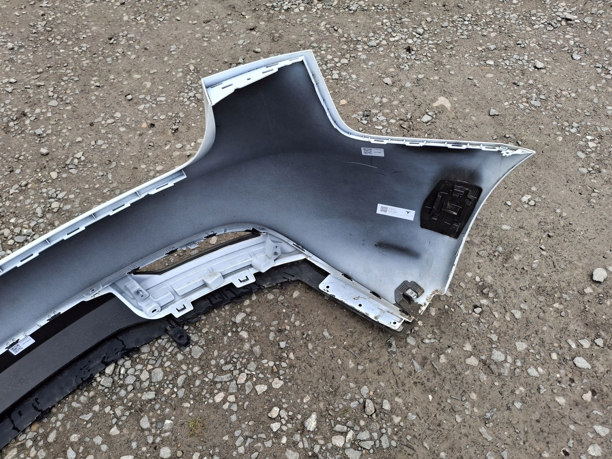 bumper rear TESLA MODEL 3 HIGHLAND 2023R->
