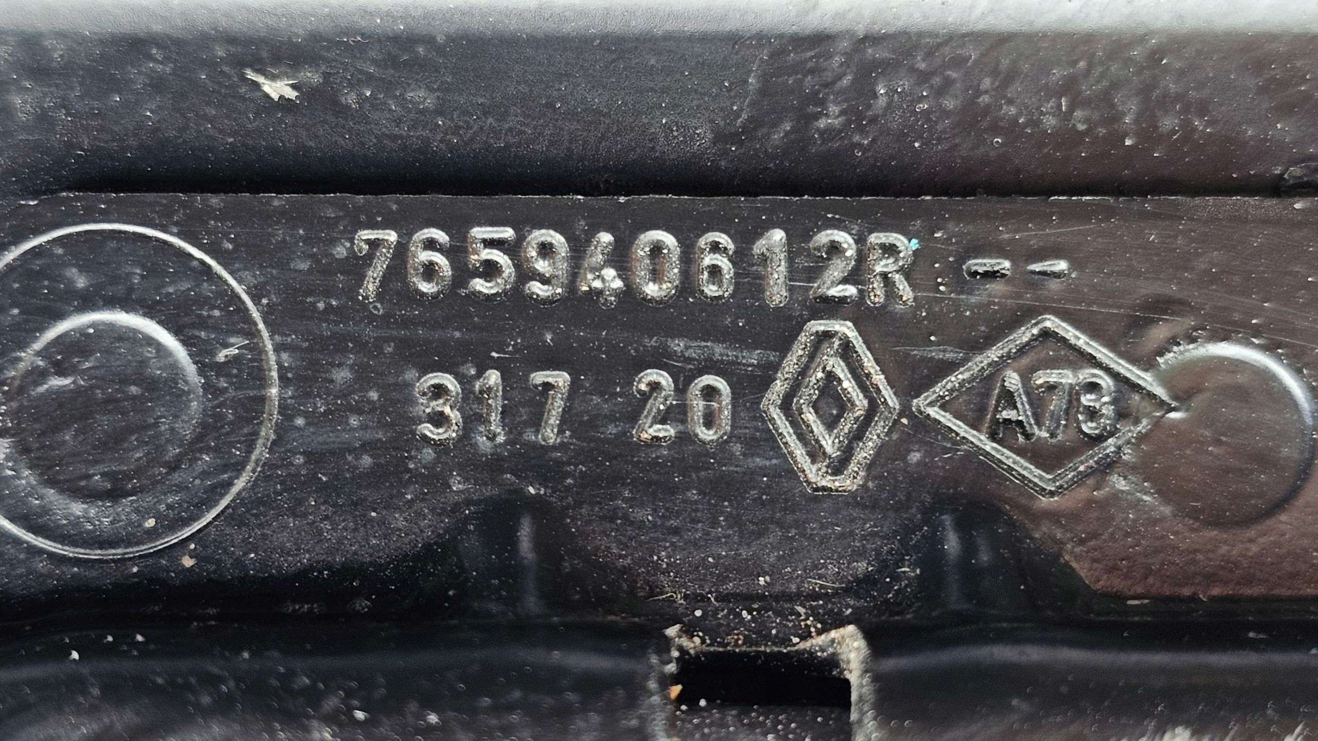 ремень задний багажника renault CAPTUR II ASX 791102060R 791106493R 791186672R
