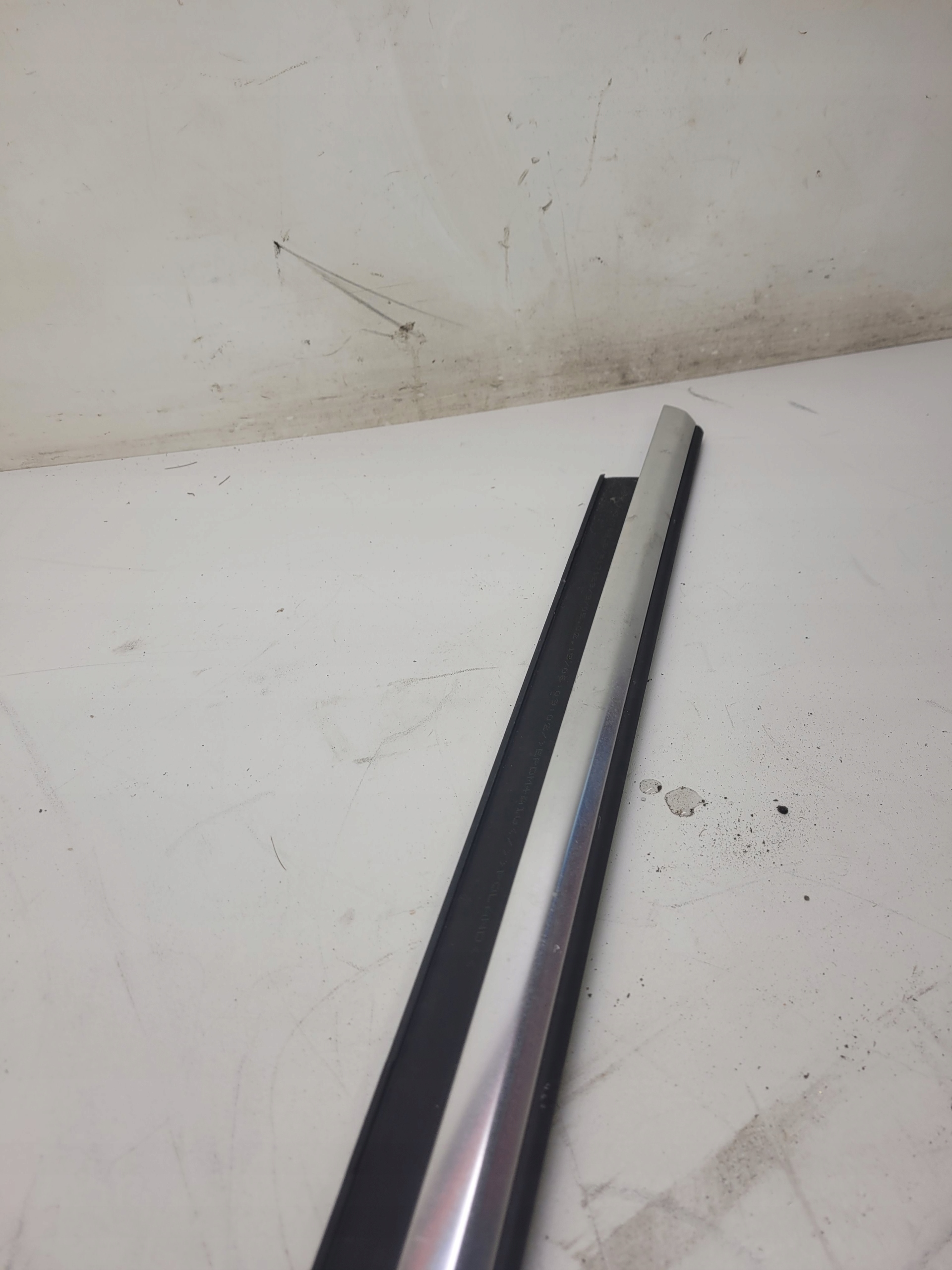 moulding CHROM door right rear part AUDI A7 4G8853764H