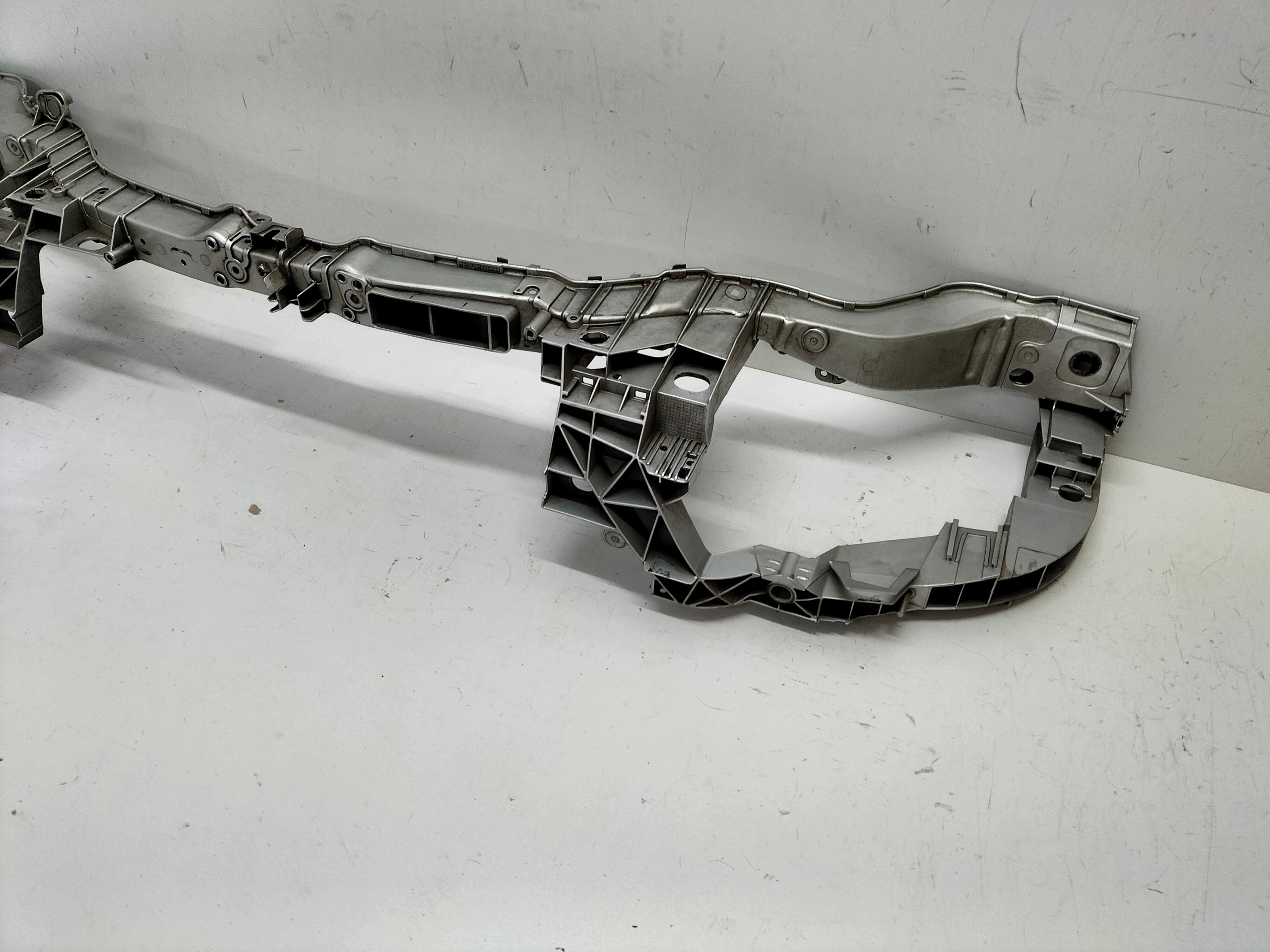 support panel for radiators pillar iron FORD FOCUS MK3 11-18