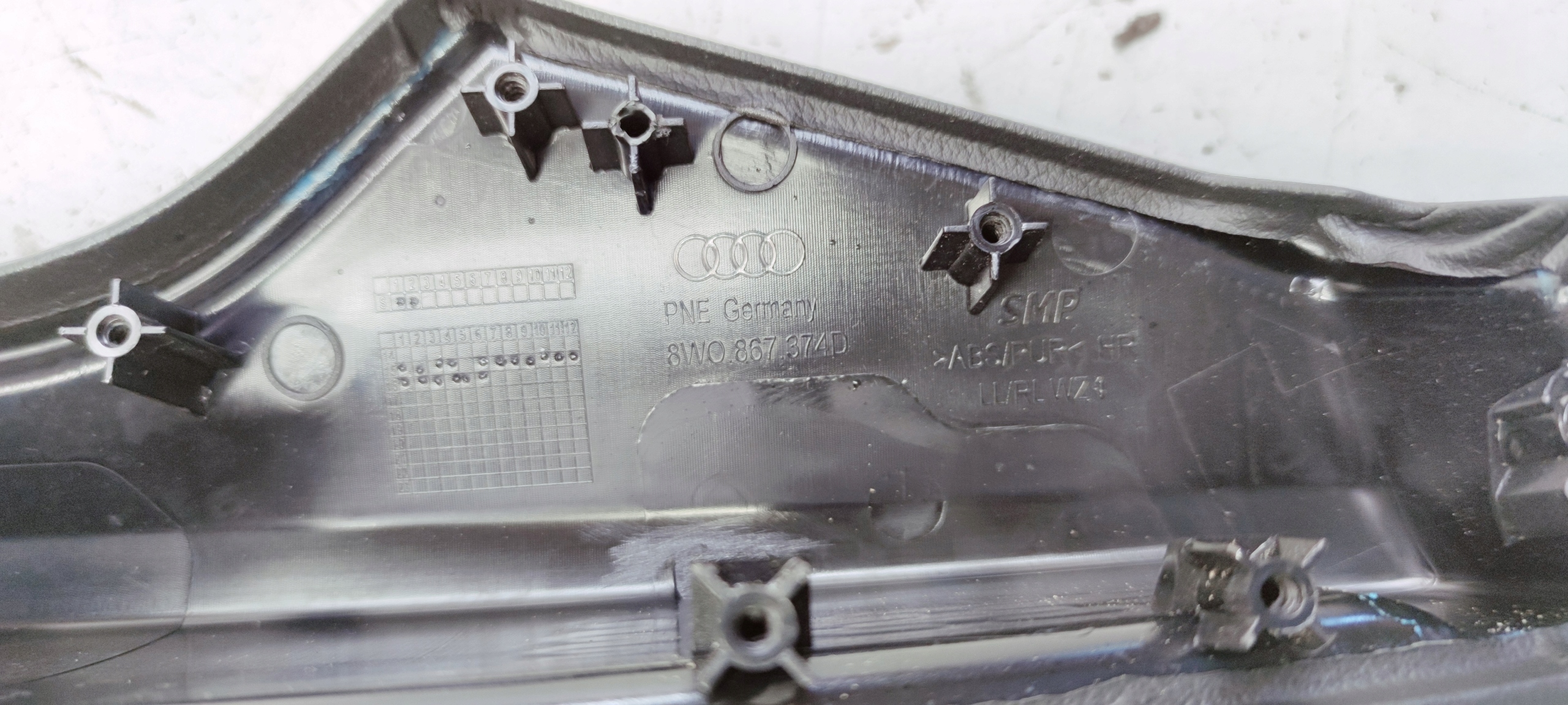 armrest right rear part AUDI A4 B9 8W0867374D