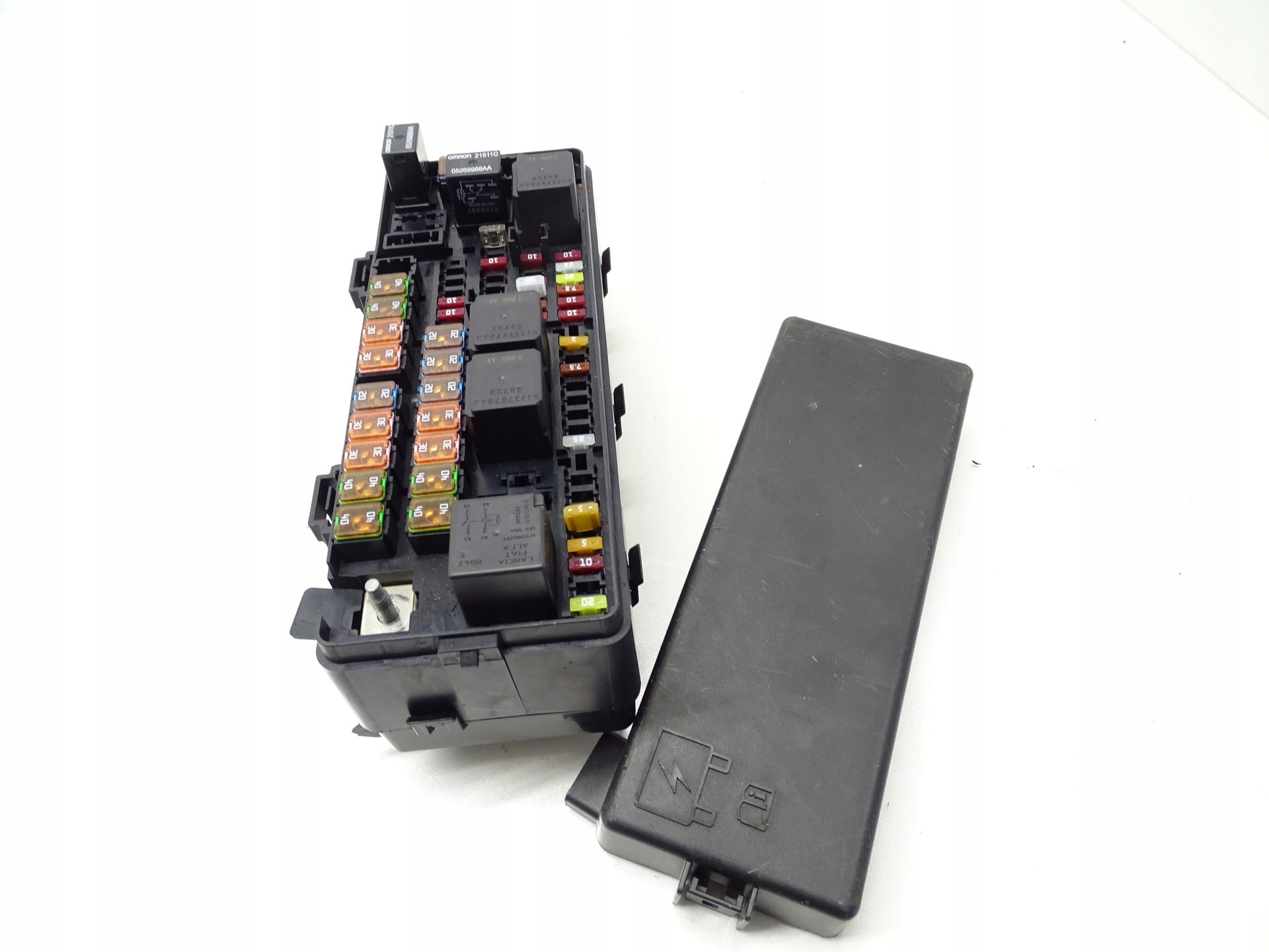 Module fusibles MASERATI GHIBLI 3.0 D 14 670007461